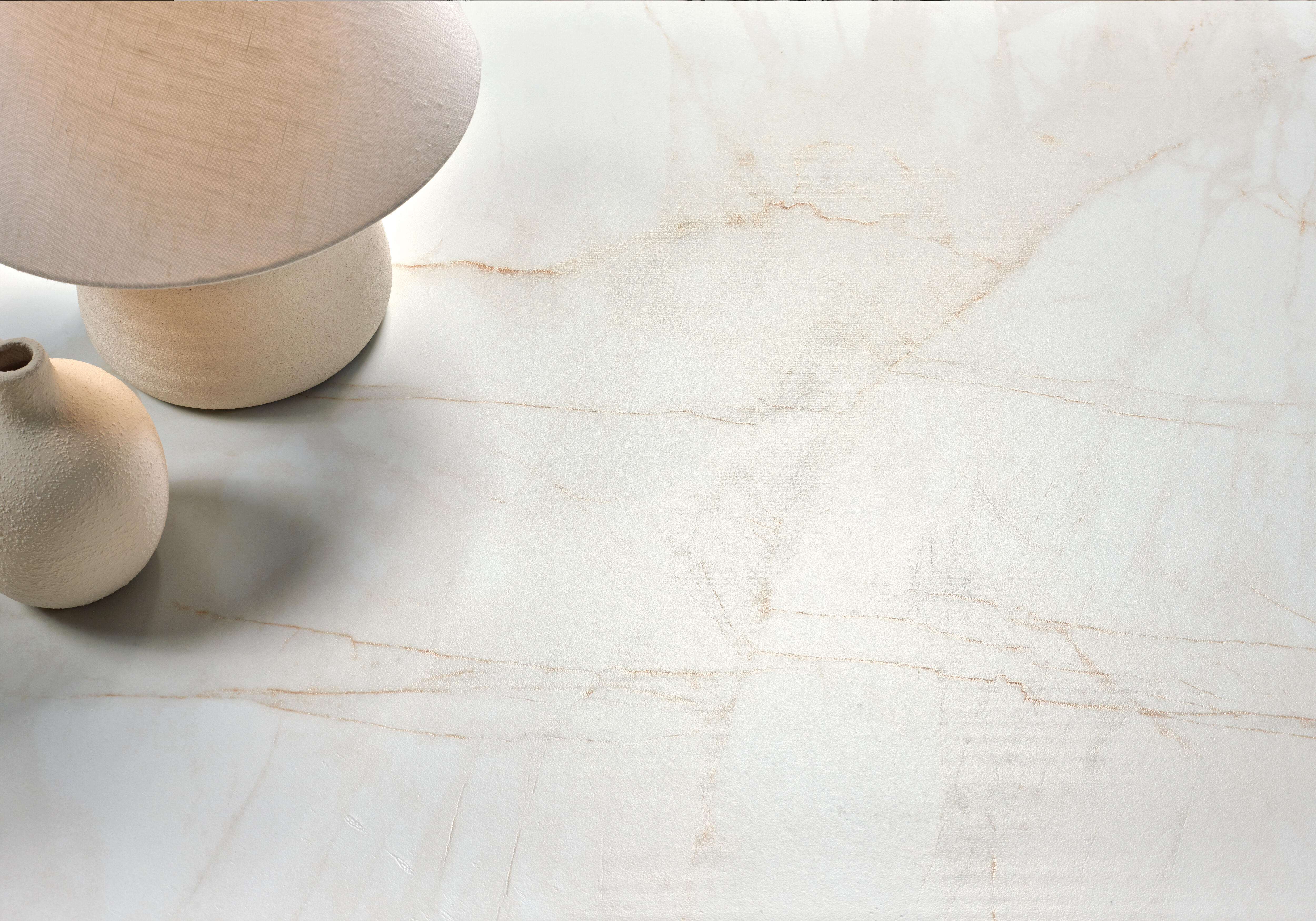 Suelo porcelánico neutral efecto mármol blanco 120x120 cm c1 roca tiles