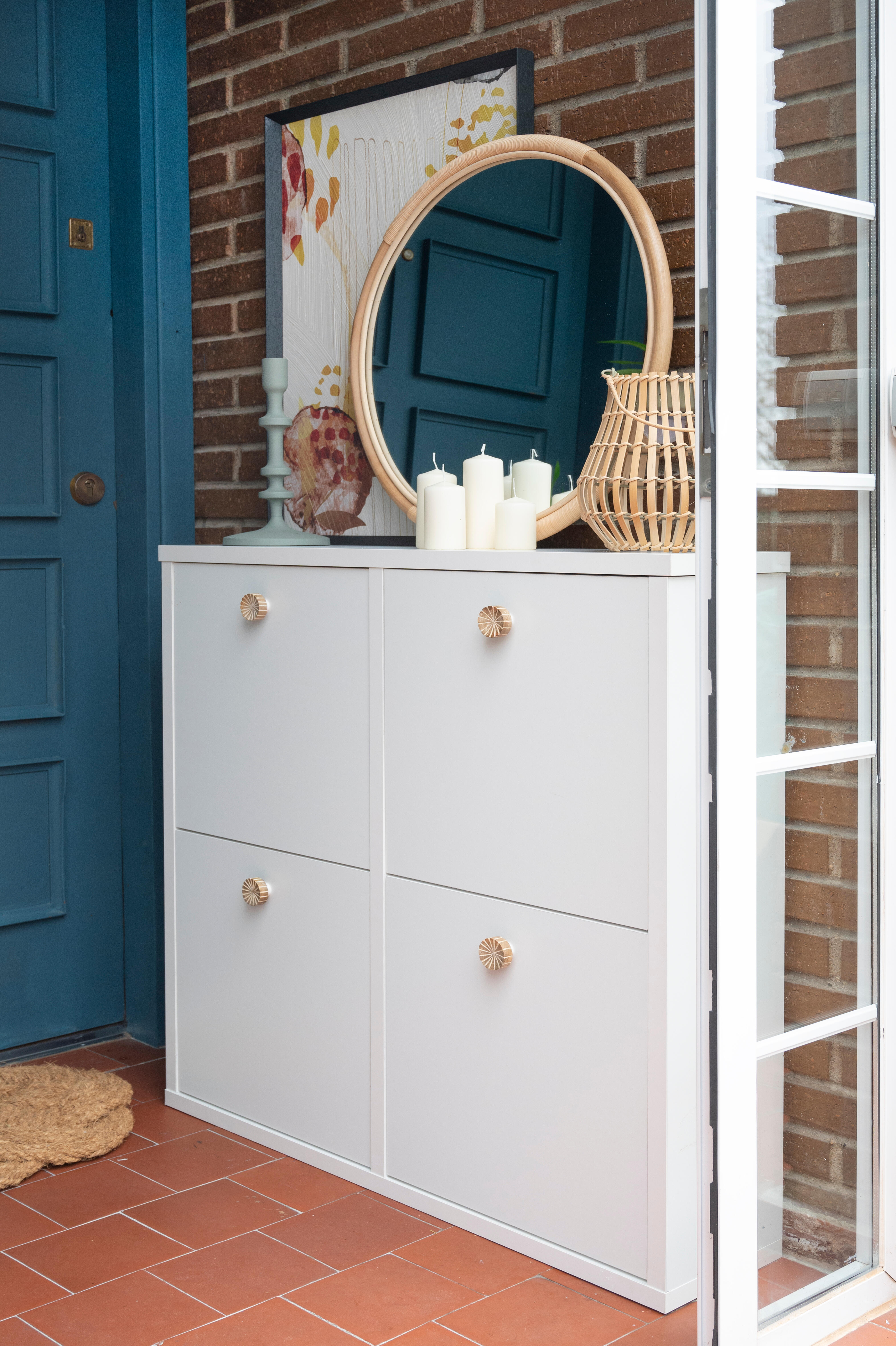 Sapateira 4 portas alçapão fixar parede 101x90x20cm branco - 4