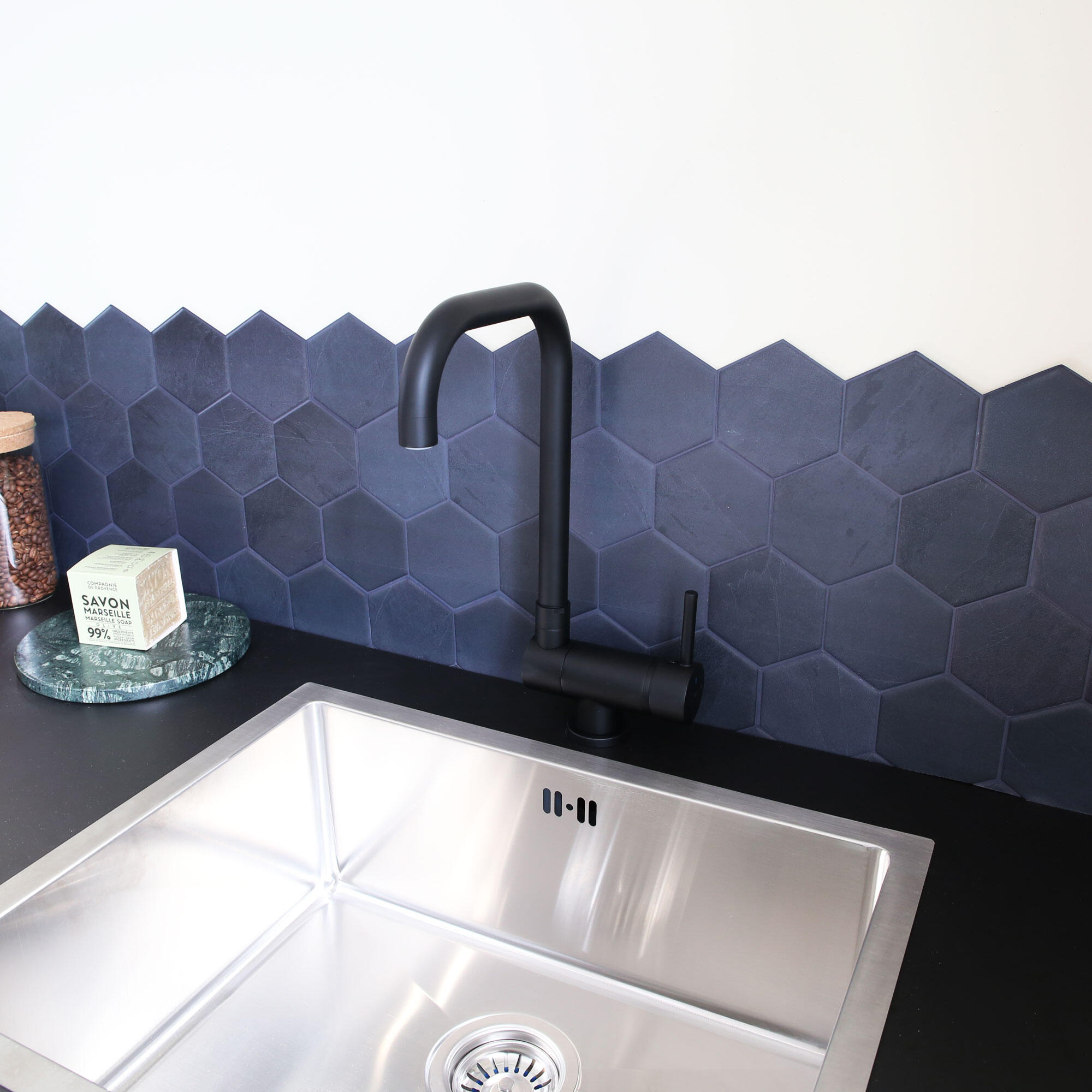 Mitigeur de cuisine rabattable ESSEBAGNO New Oslo noir - 2