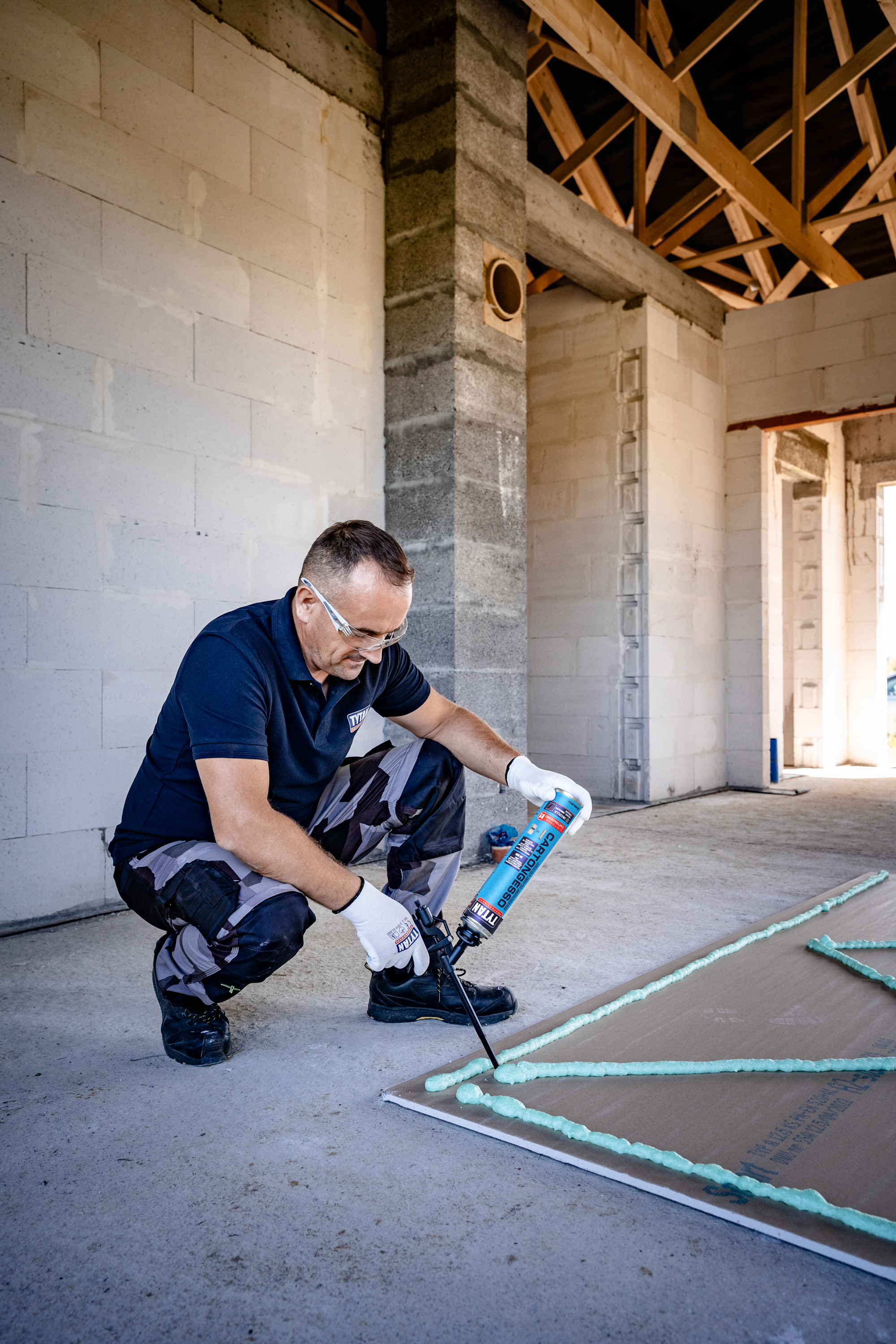 Schiuma adesiva TYTAN per cartongesso per fissare 840 ml - 3