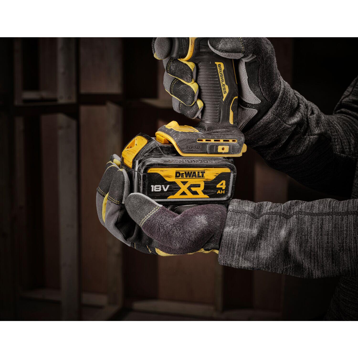 Perceuse à percussion 18 V DEWALT Dcd100m2t, 68 Nm + 2 batteries 4Ah - 6