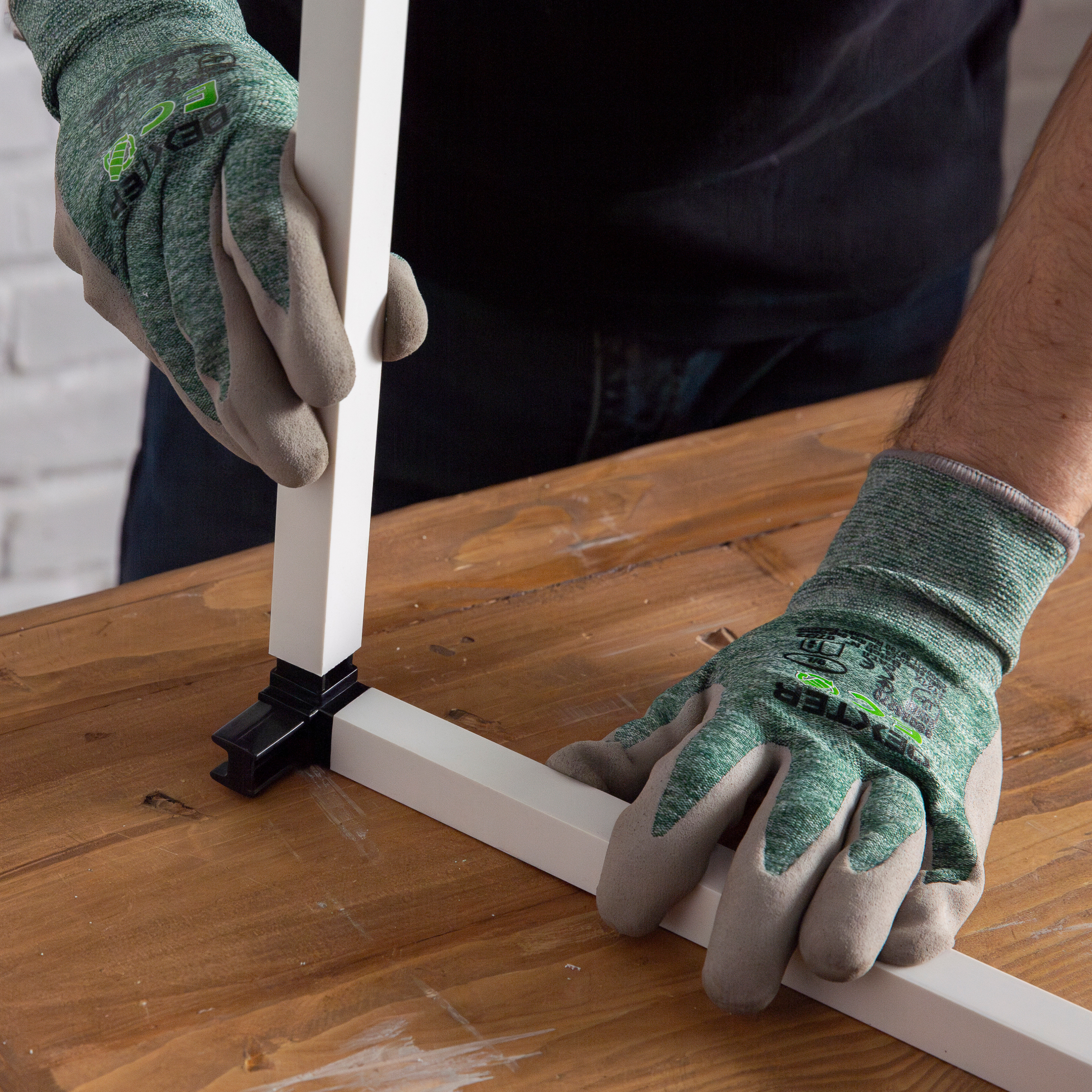 Conector de 4 vias para tubos quadrados 20x20 mm PVC preto Standers - 3