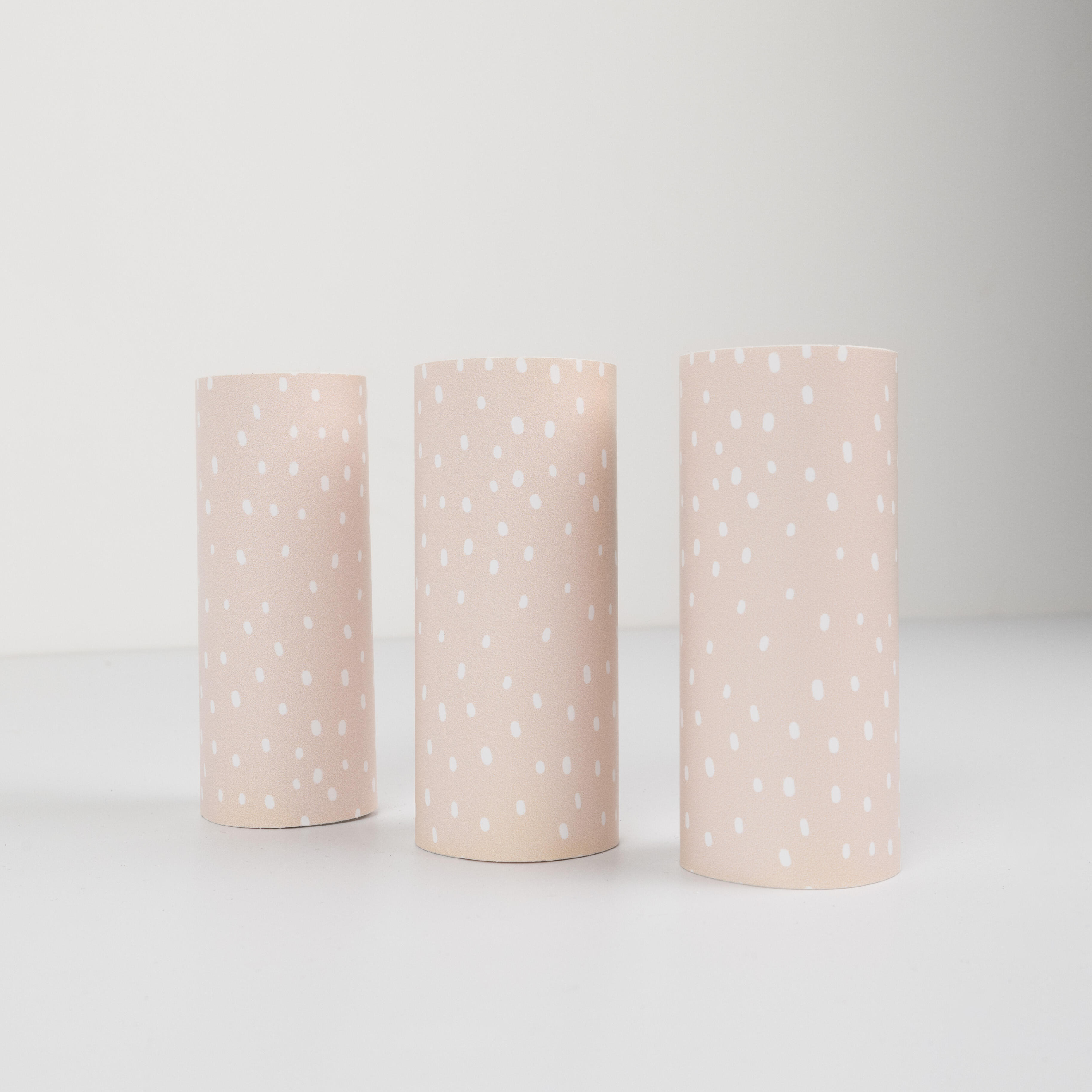 Cenefa adhesiva PVC lavable infantil Punts rosa 115 cm x 3 m - 3