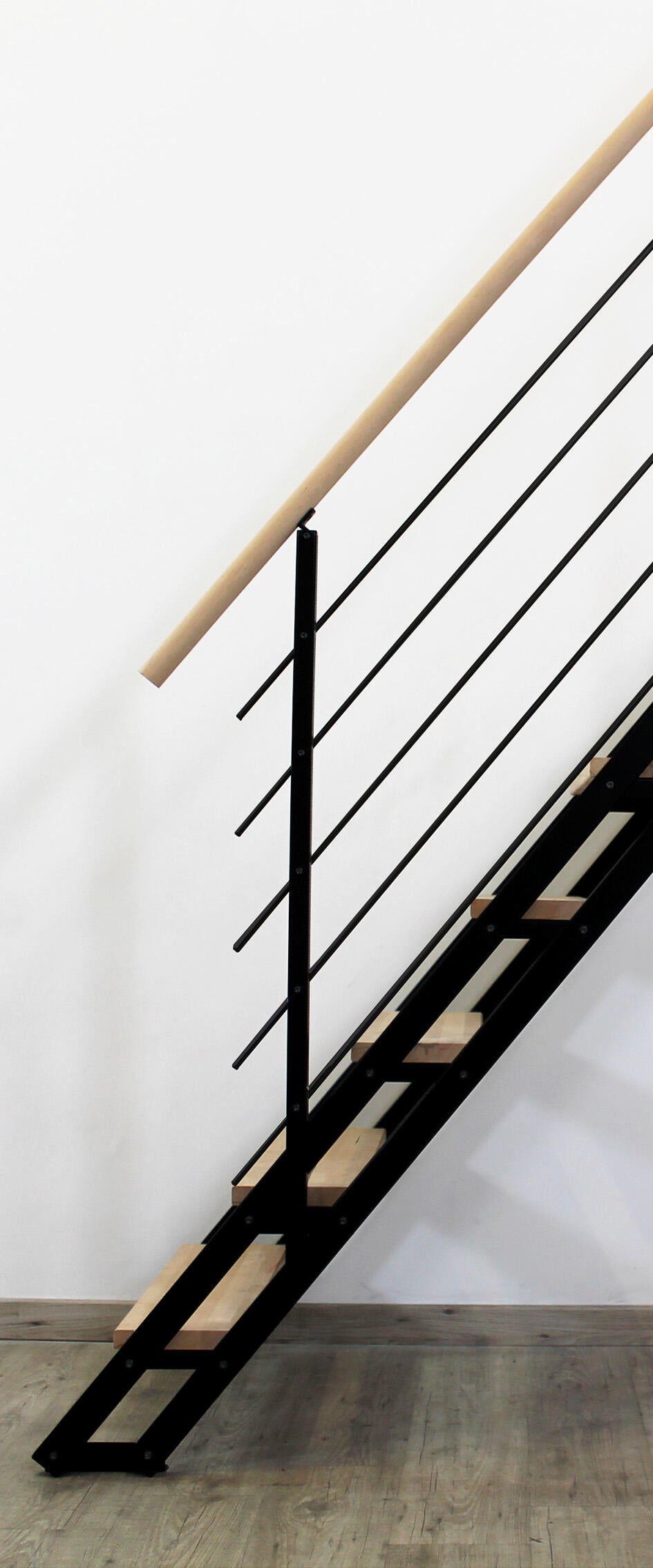 Rambarde Escalier ESCAVARIO noir main courante hêtre brut - 3