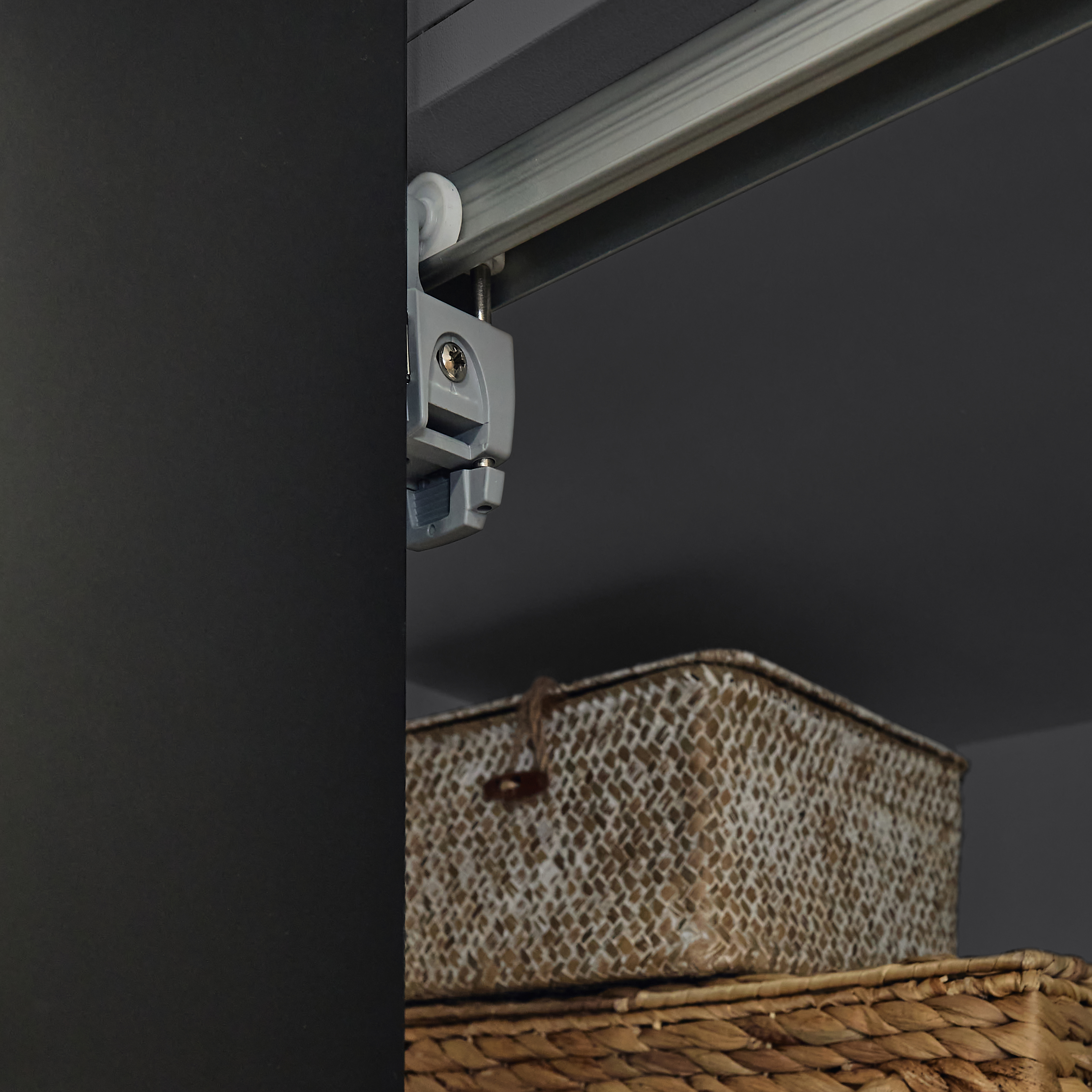 Kit desayunador con guía para puerta corredera apertura izquierda 90cm