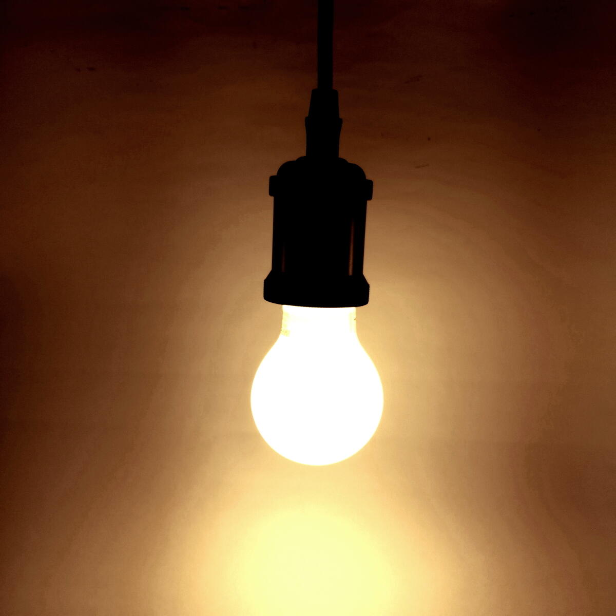 Lampadina LED filamento E27 goccia smerigliato, luce calda, 18W = 178 LM, 360° IMPERIA - 3