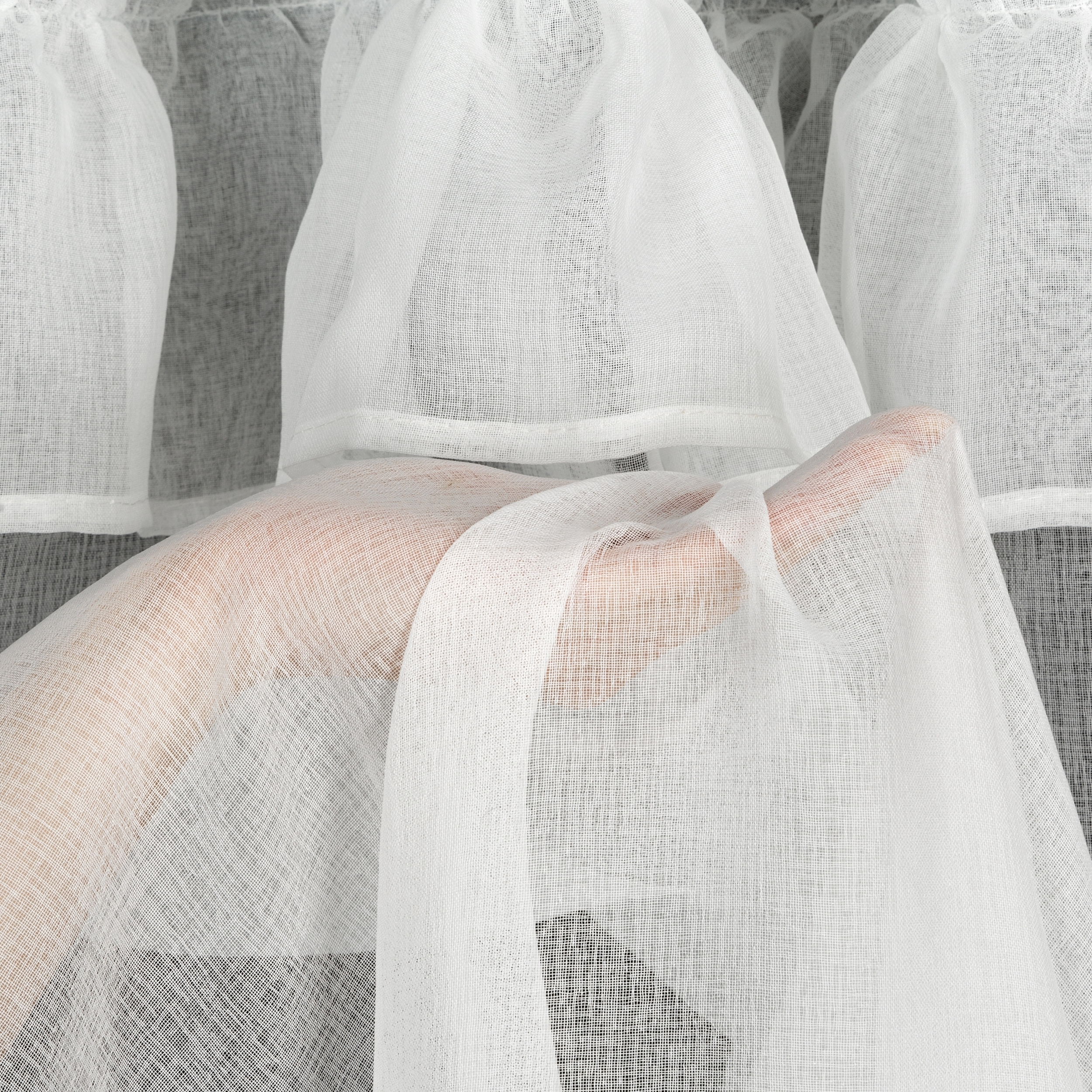 Firana na przelotkach Aura z falbanami 140 x 250 cm biała - 2