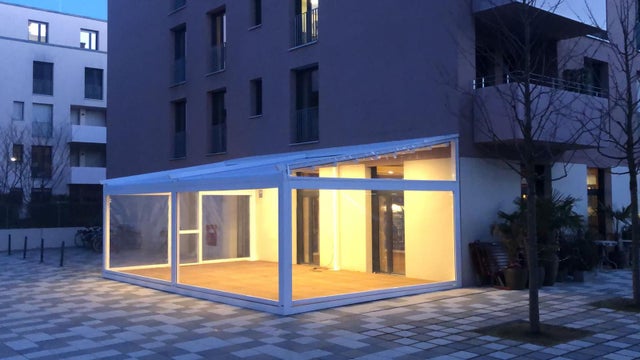 Pergola addossata motorizzata Demetra in alluminio struttura bianco L 400 x P 300 x H 300 cm
