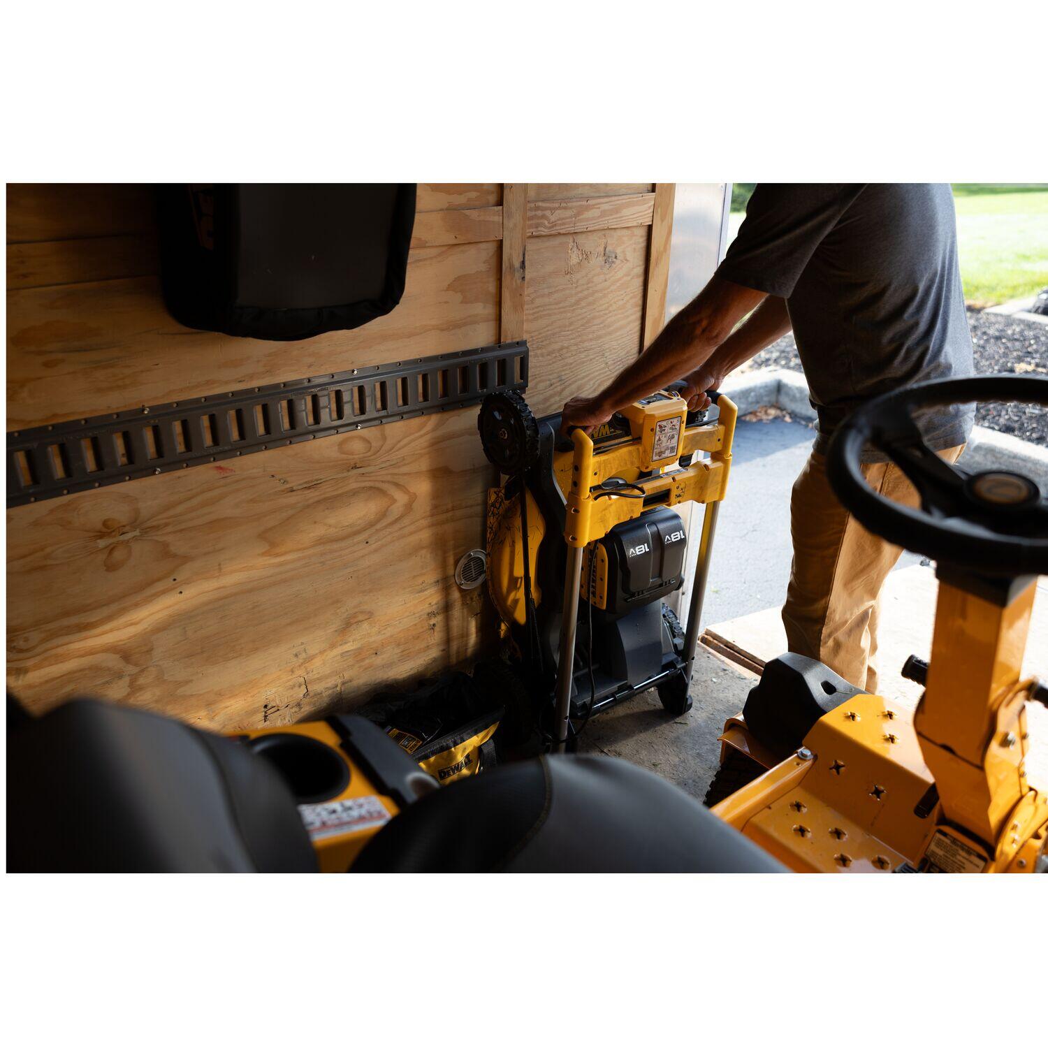 Tondeuse DEWALT XR 18V, L.53cm 2 Batteries 8Ah + Chargeur, DCMWSP156W2-QW - 10