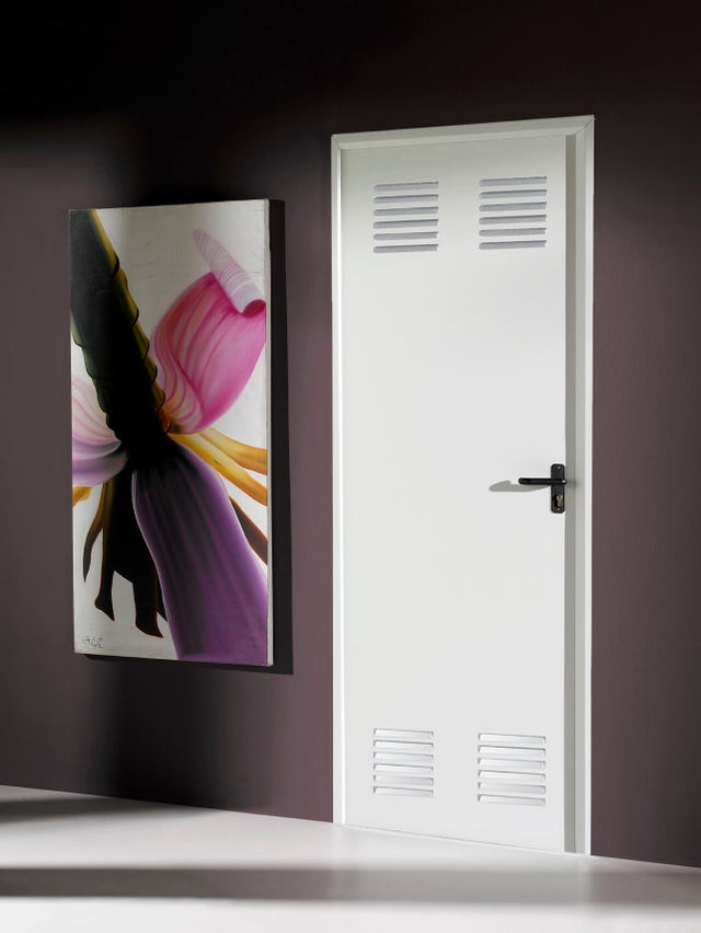 Puerta de trastero liso blanco con rejilla con llave 1 punto de seguridad apertura izquierda 200x90cm