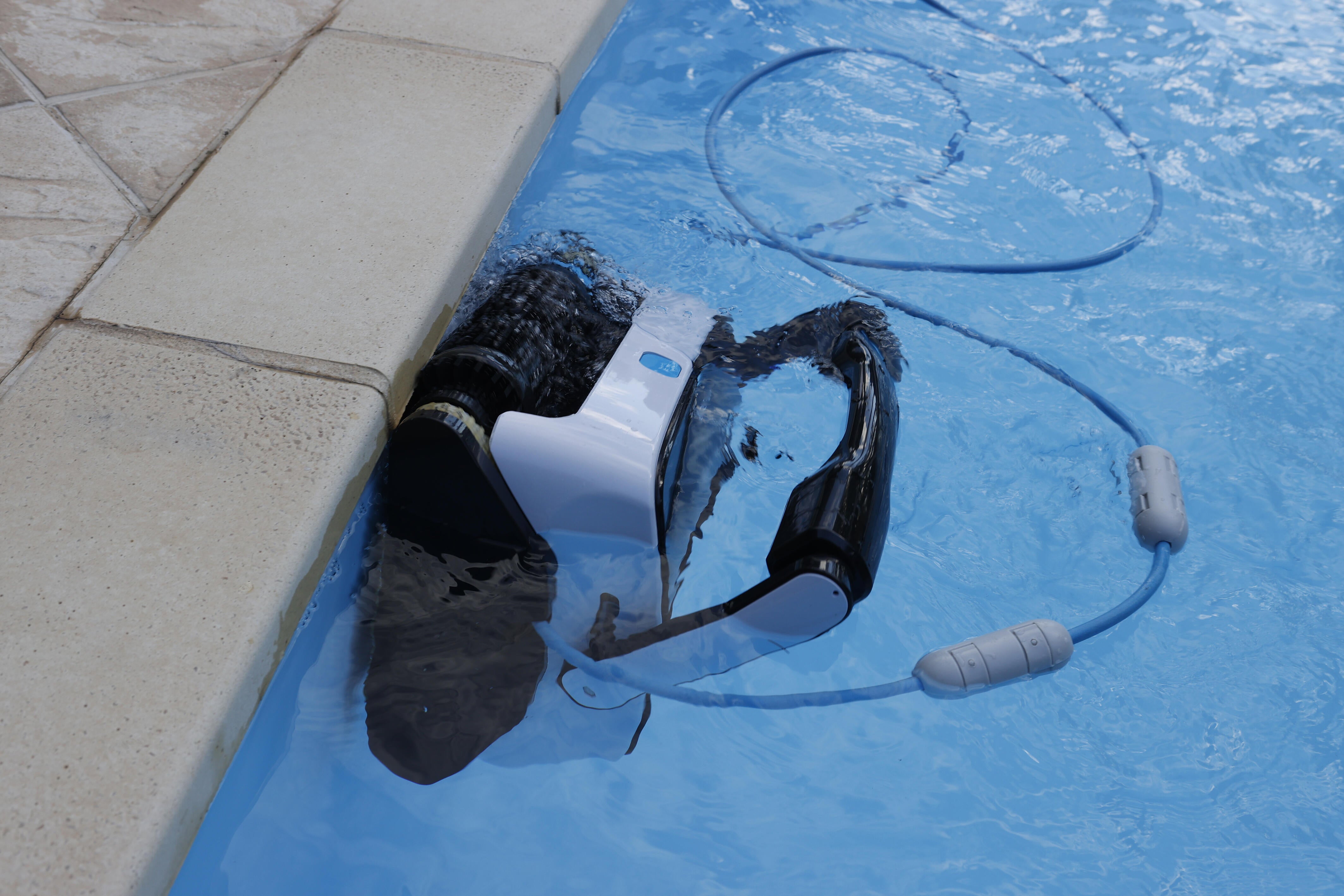 Robot de piscine électrique ROBOTCLEAN 3 PLUS UBBINK - 6