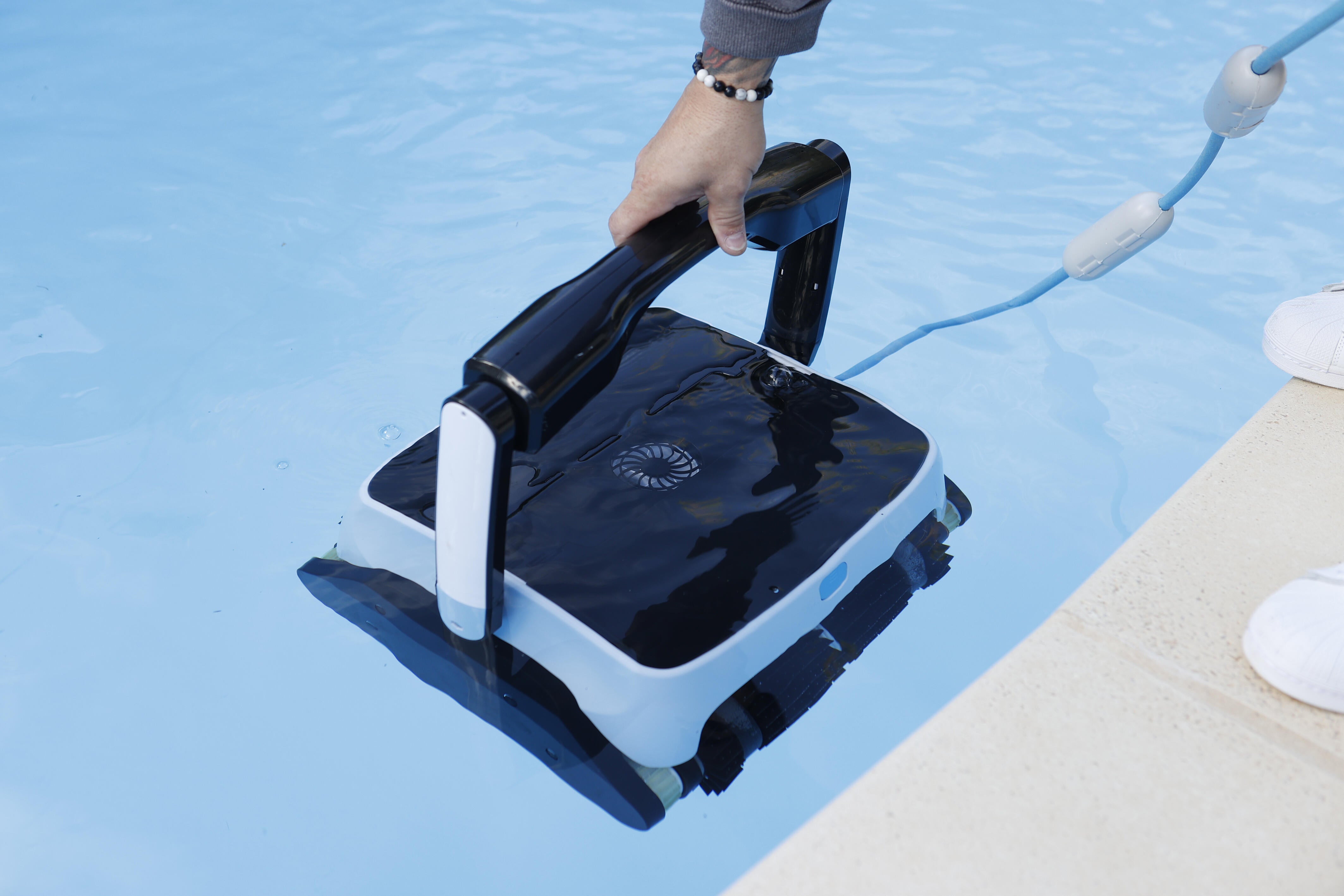 Robot de piscine électrique ROBOTCLEAN 3 PLUS UBBINK - 5