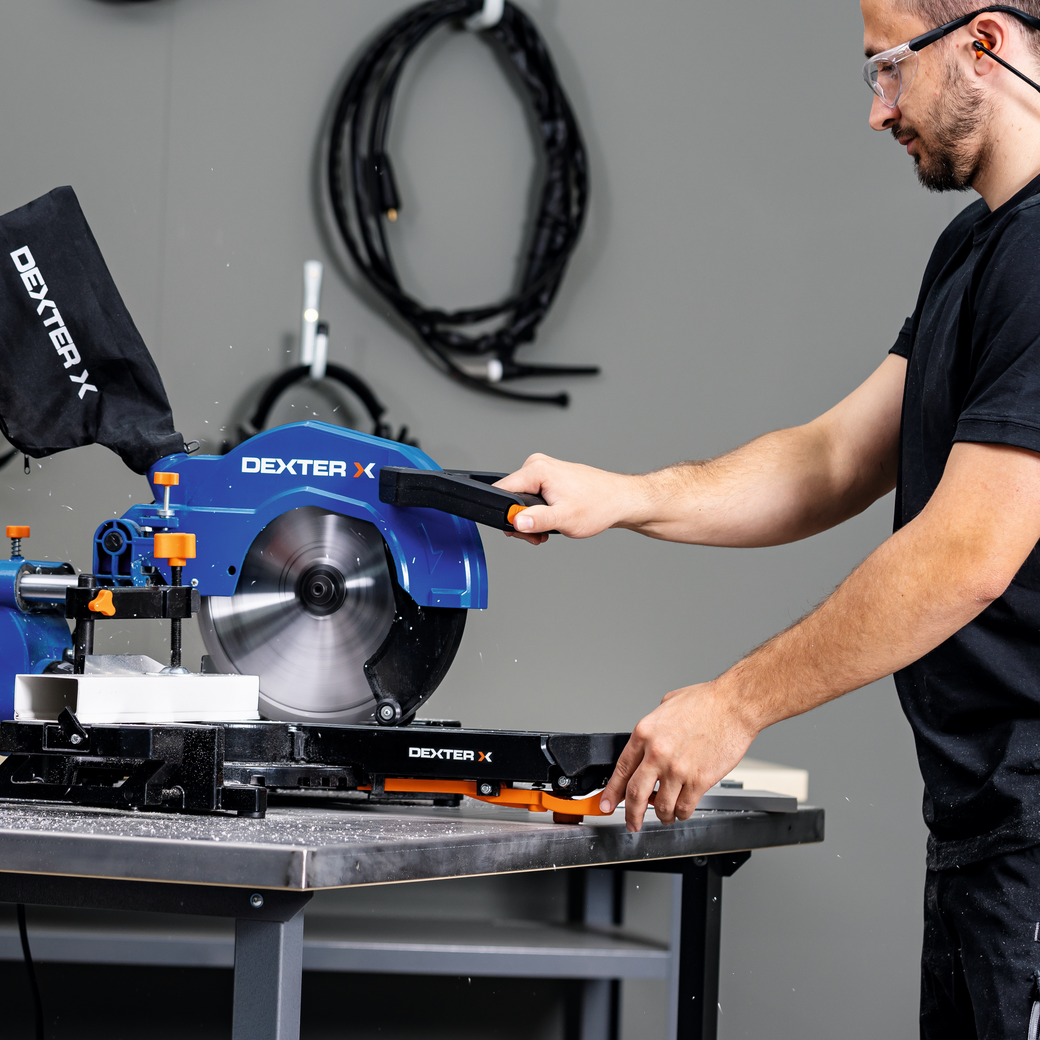 Scie à onglet et scie sur table DEXTER DX216, 216 mm, 1700 W - 4