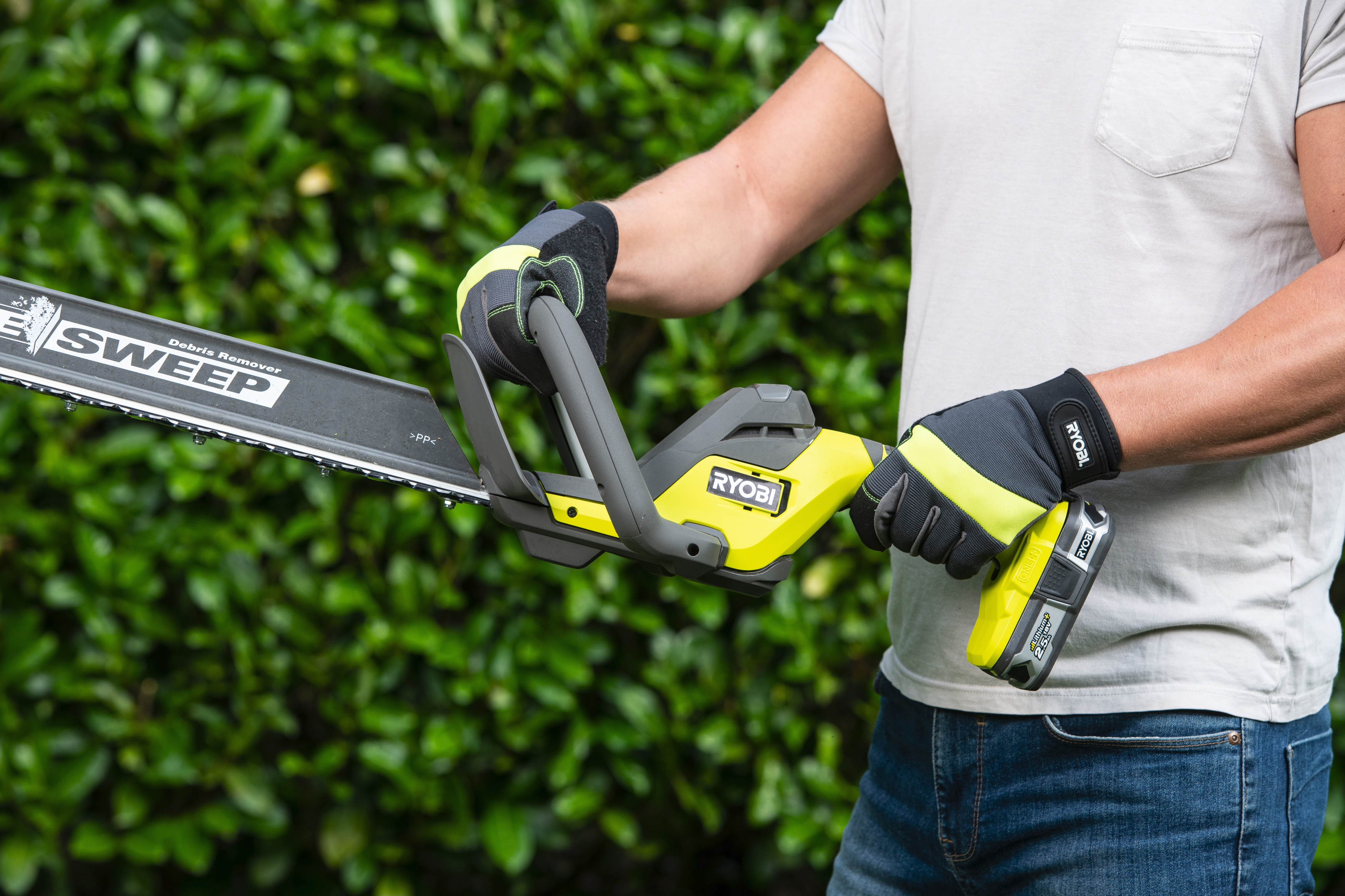 Nożyce akumulatorowe Ryobi RY18HT55A-0 18V 55cm - 2