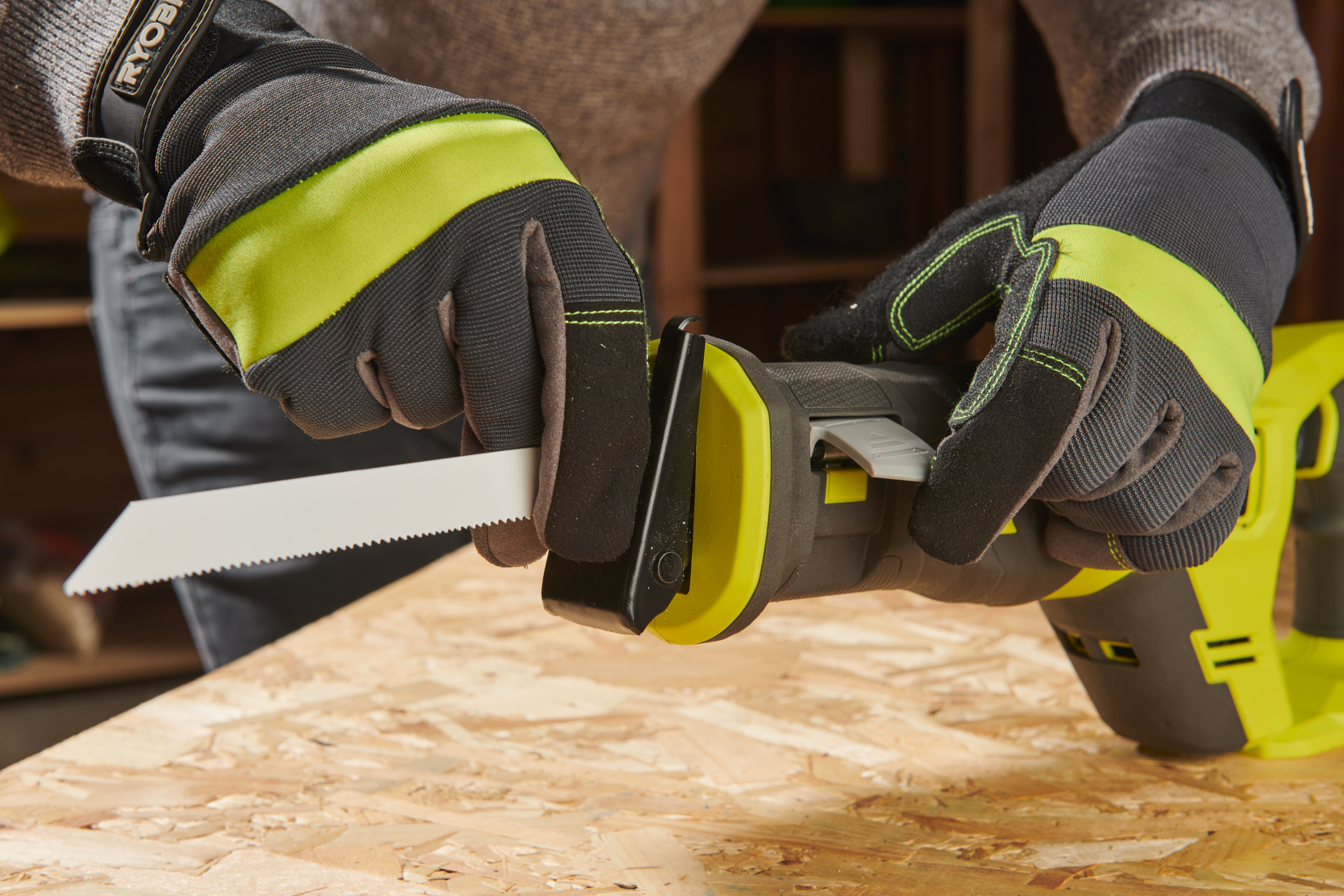 Piła szablasta akumulatorowa Ryobi One+ RRS18-0 26mm 18V - 5