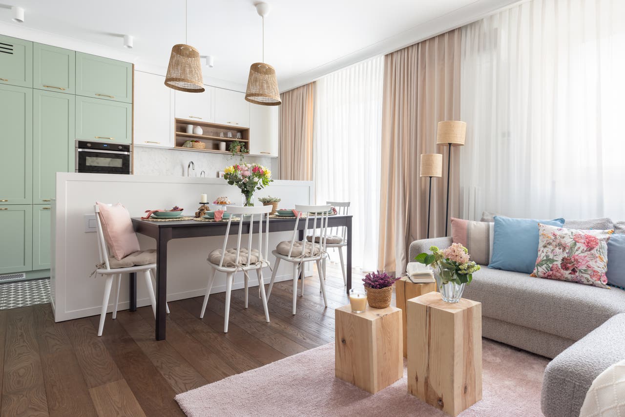 Diapositive Salon z kuchnią w stylu naturalnym 