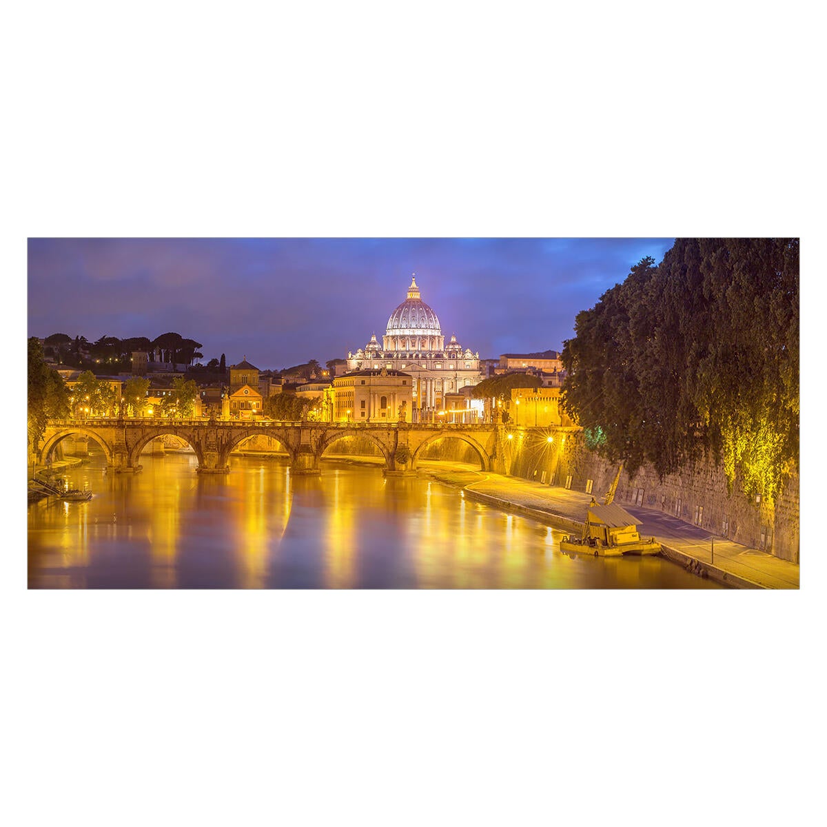 Roma San Pietro dal Tevere notte