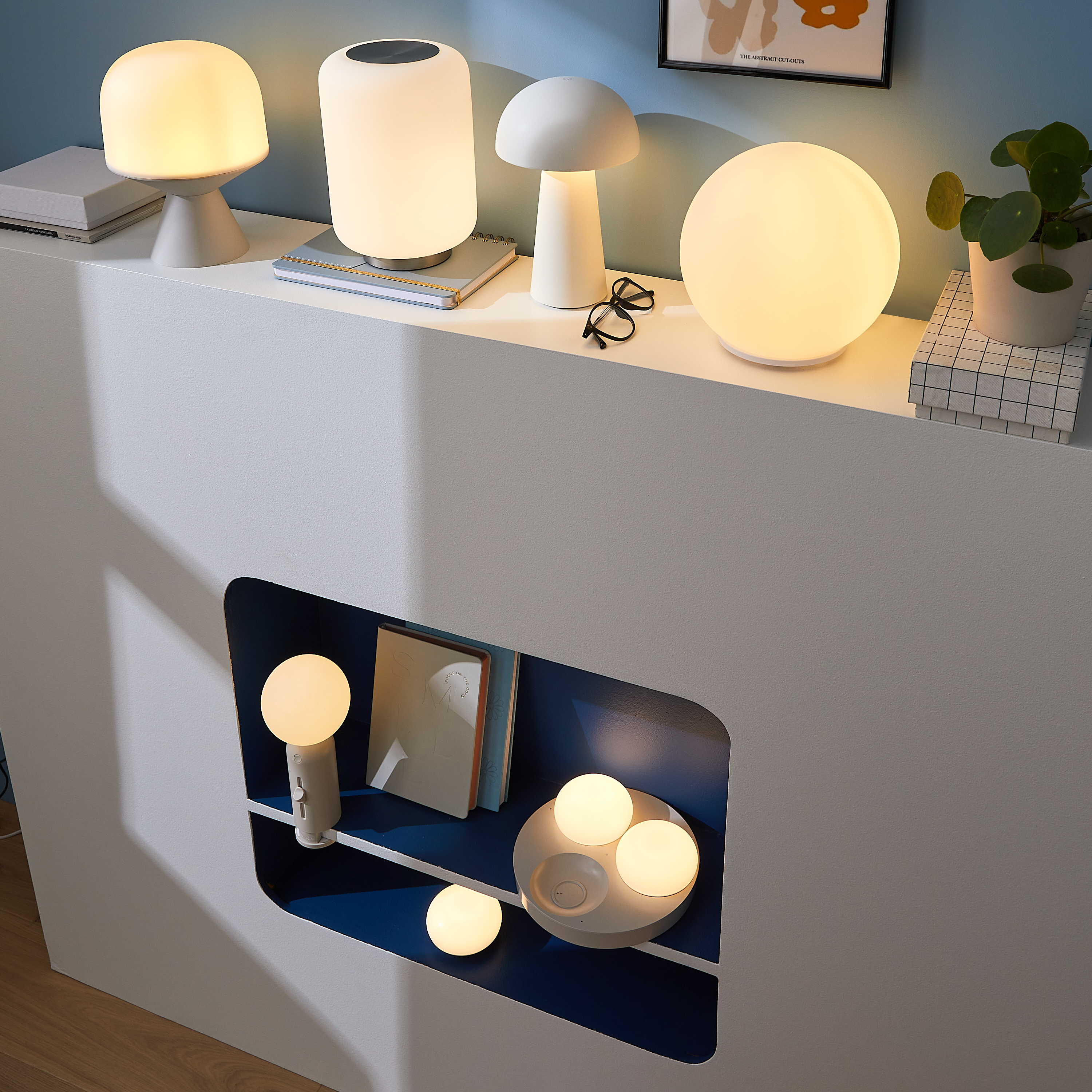 Lámpara de mesa sin cable LED Sigrun INSPIRE con estructura blanca pantalla blanca luz cálida 2700K - 11