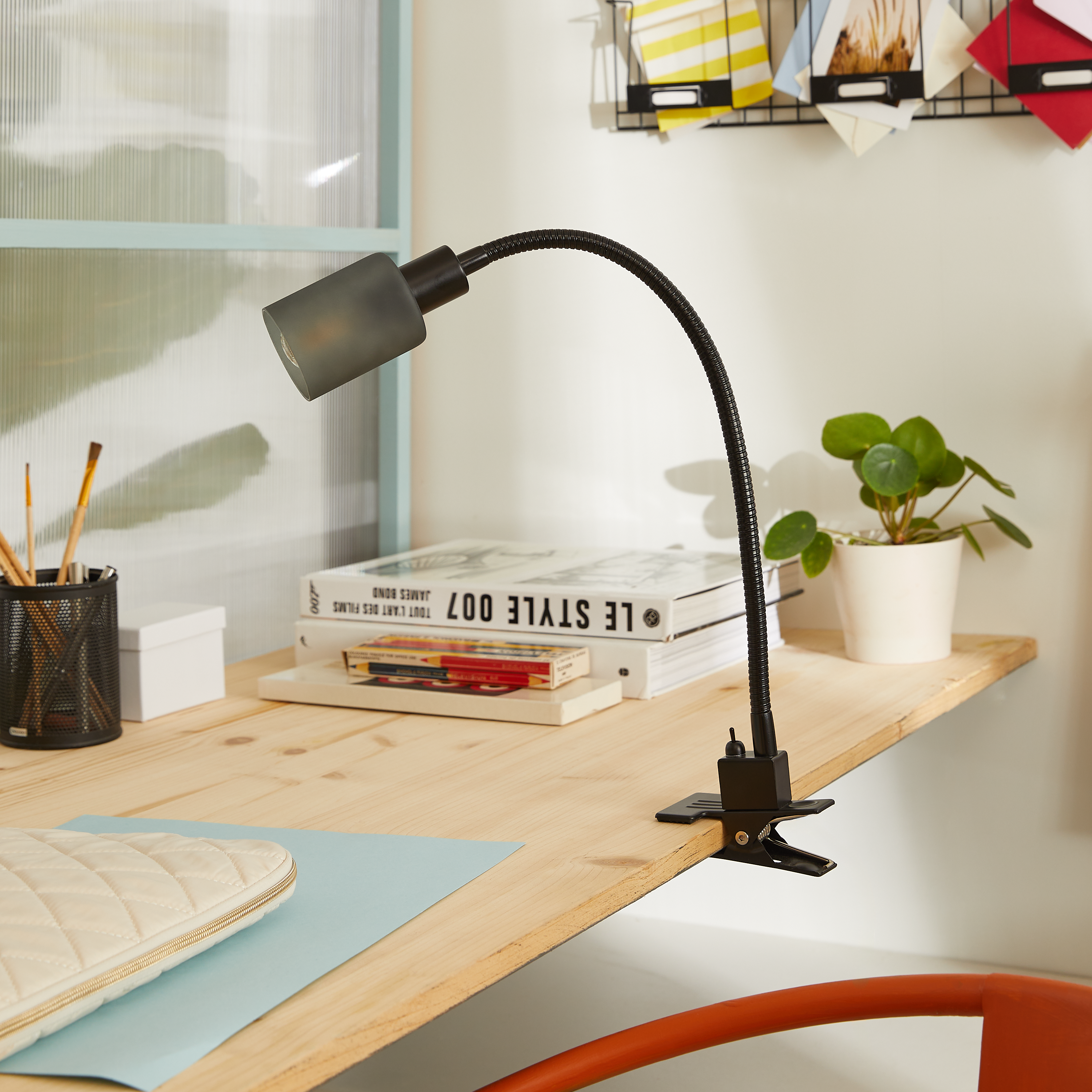 Lampka biurkowa Klips Tekla czarna E14 Inspire - 6