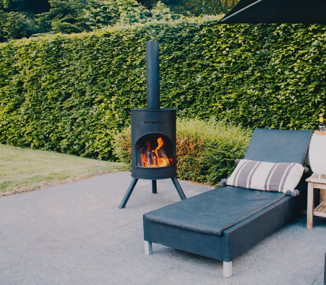 Chimenea leña exterior bonton 50 negra de acero