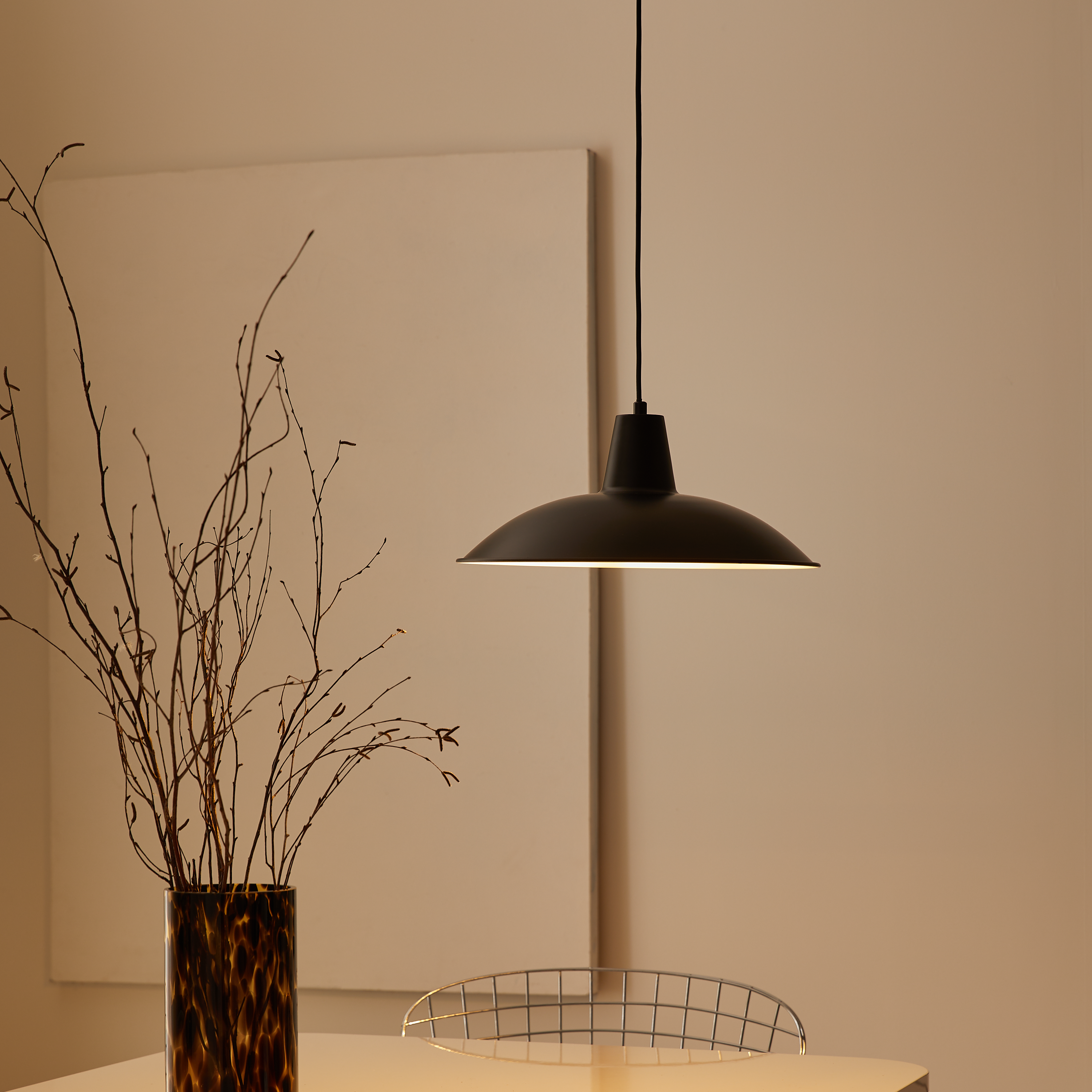 Lampa wisząca Utea czarna E27 Inspire - 5