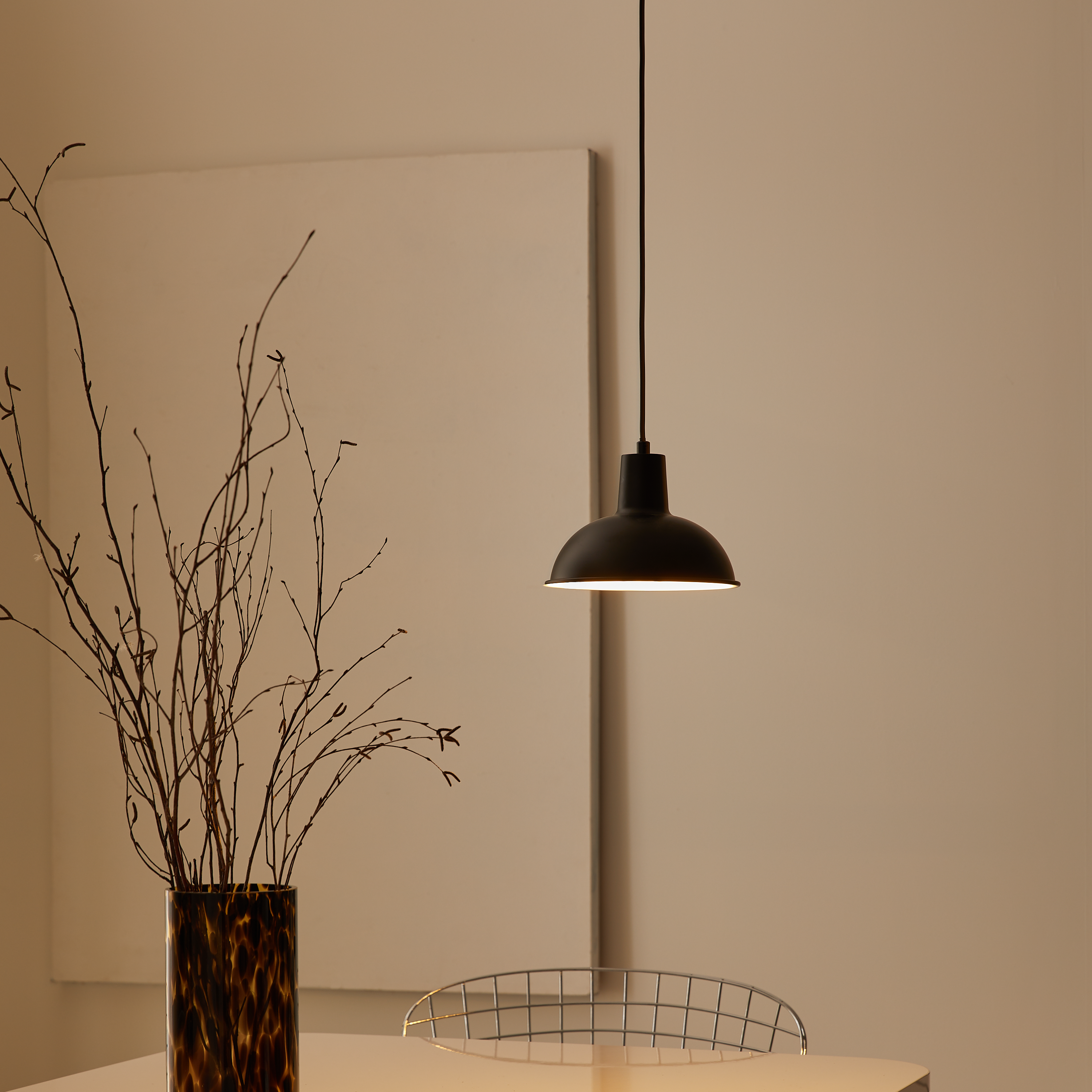 Lampa wisząca Utea czarna E27 Inspire - 8