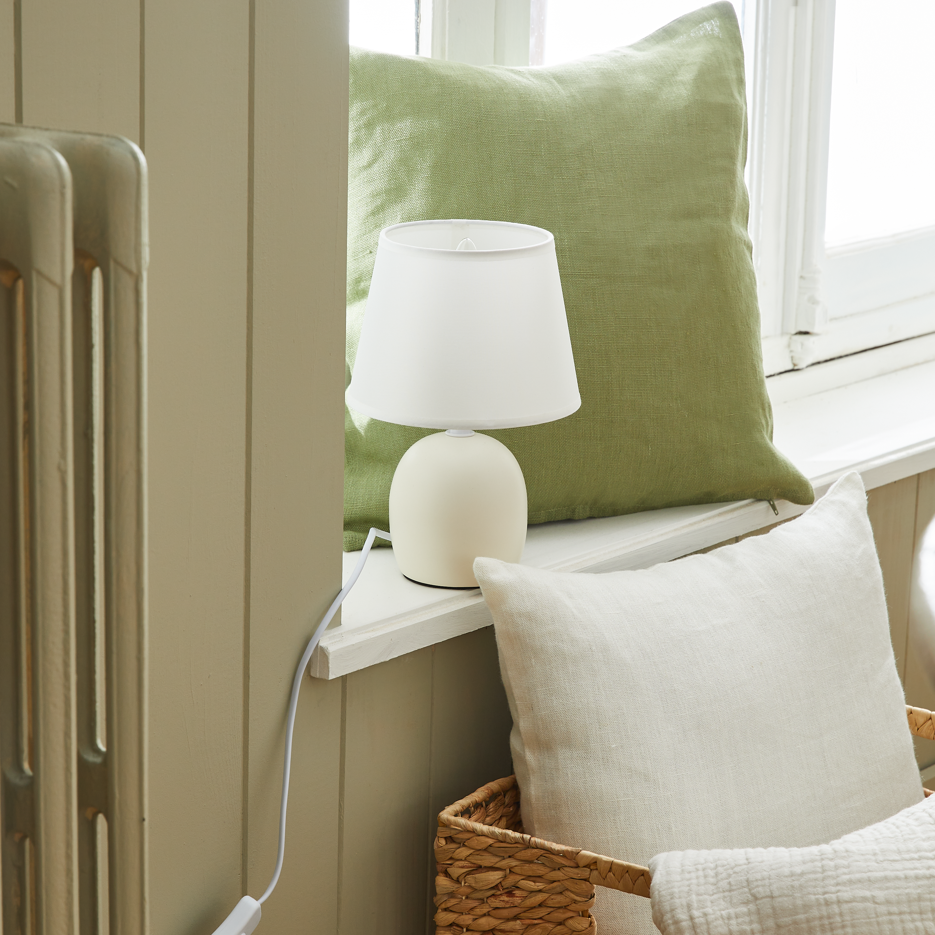 Lámpara de mesa compatible con casquillo E14 POKI INSPIRE con estructura cerámica blanca pantalla blanca de nailon alimentación a red - 7