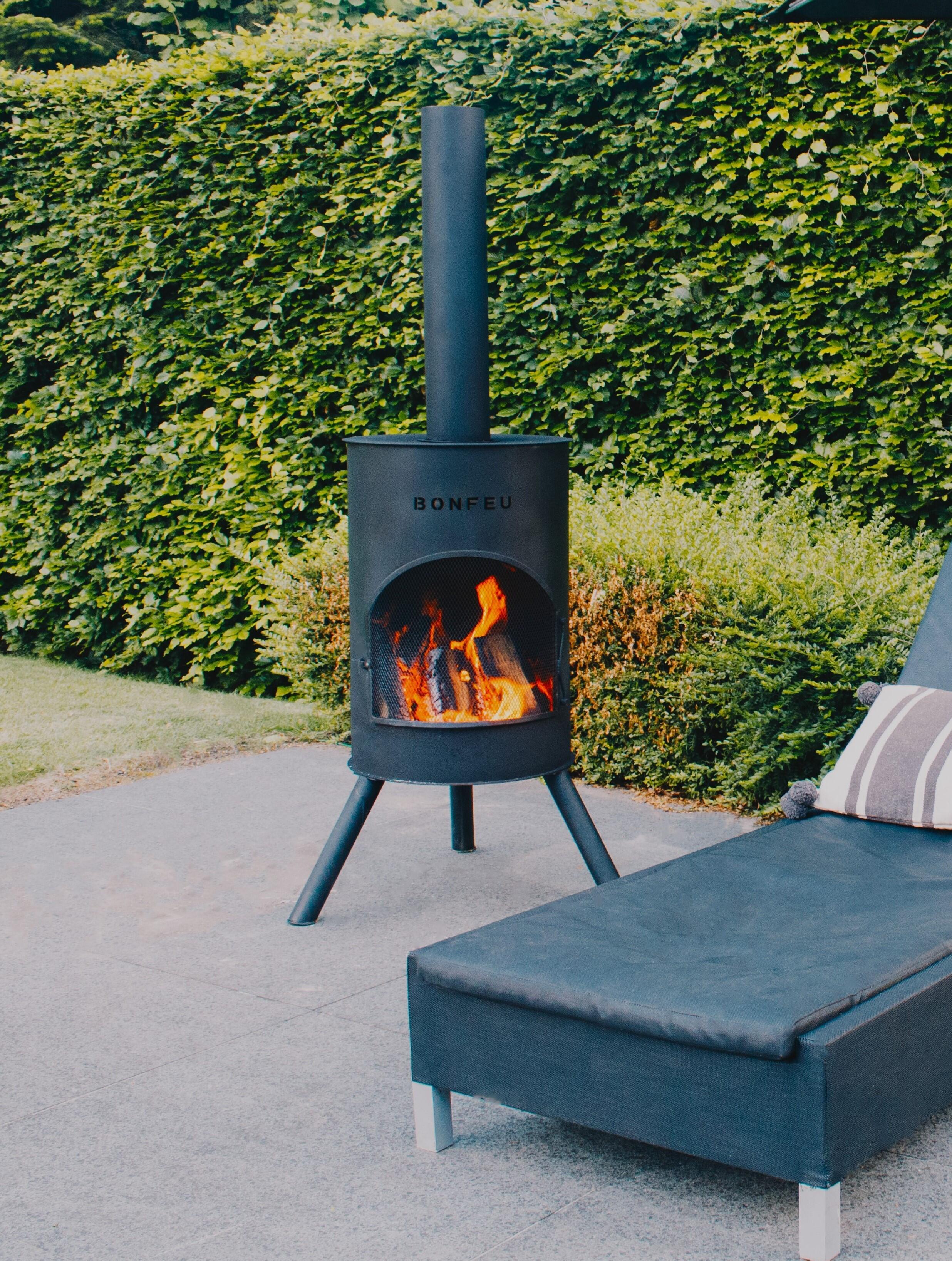 Chimenea leña exterior bonton 60 negra de acero