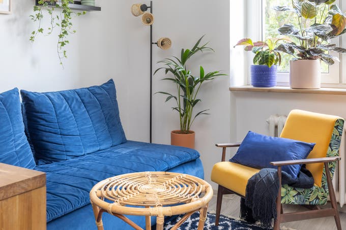 Kolorowy salon w stylu eklektycznym
