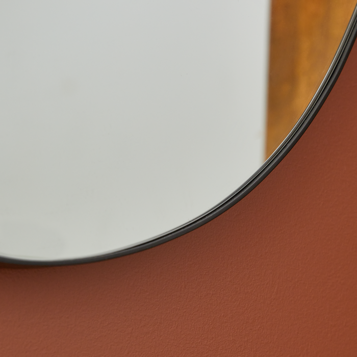 lustro w czarnej ramie