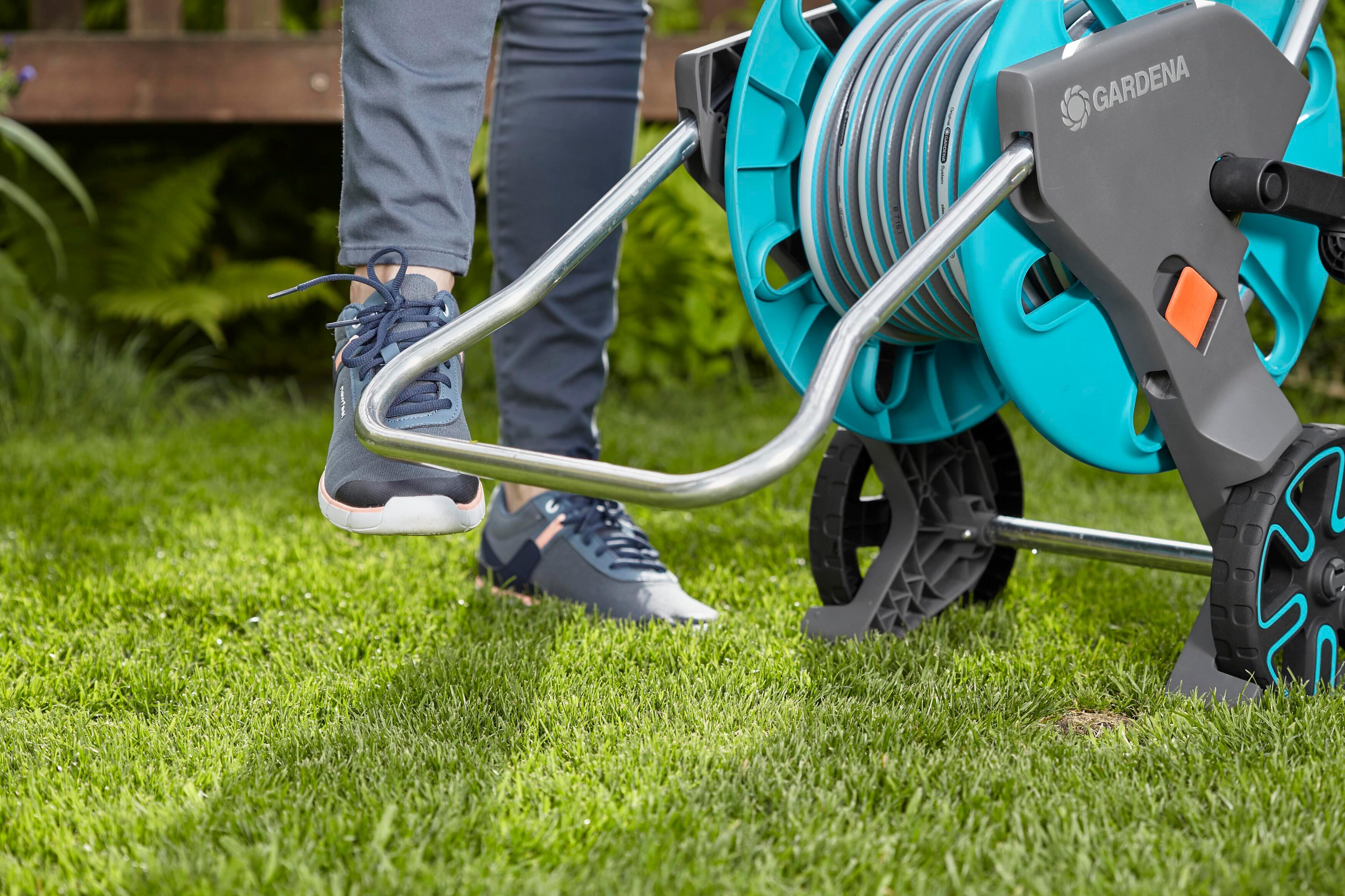 Porta manguera equipada con ruedas GARDENA de 25m de 15mm de ø - 7
