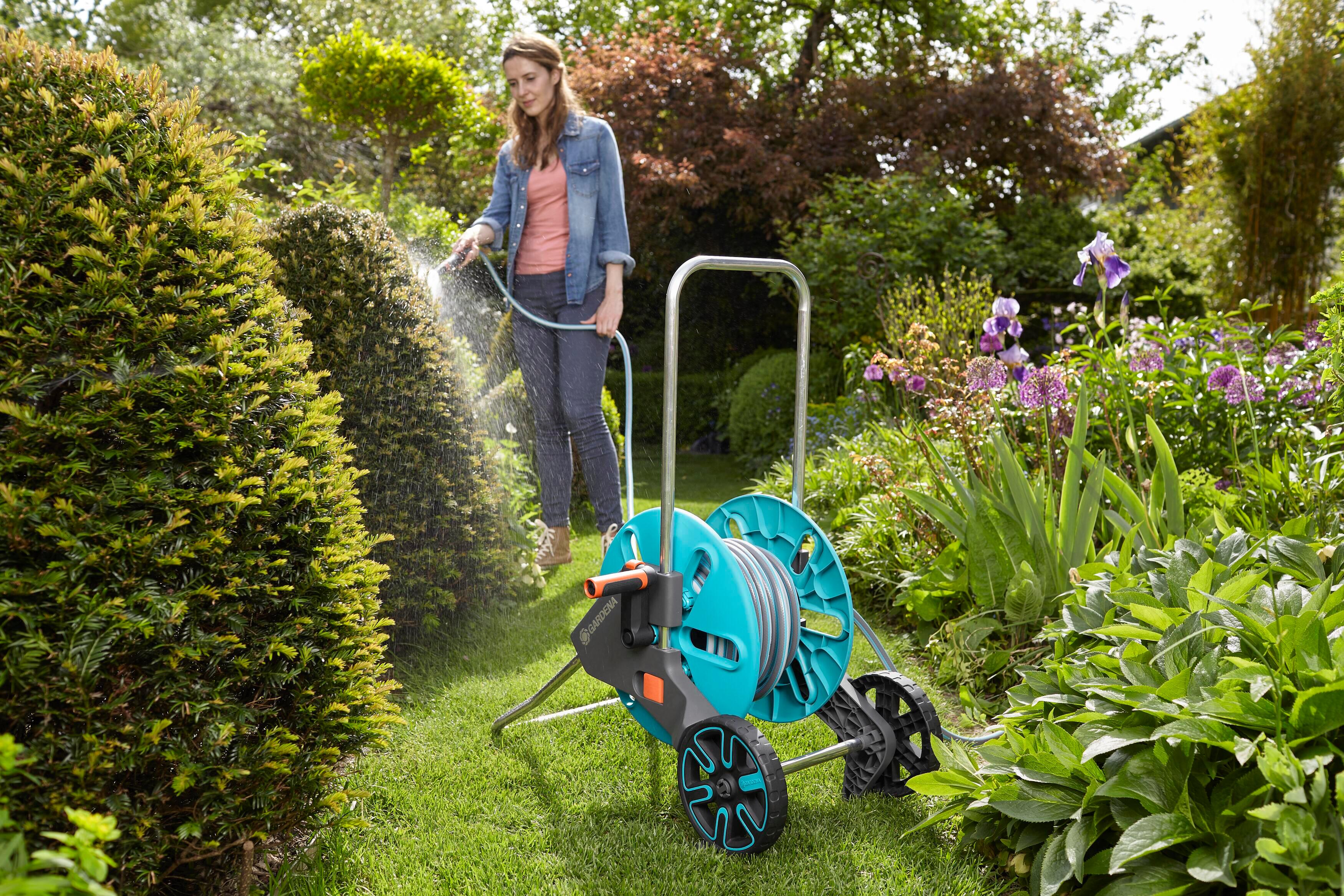Porta manguera equipada con ruedas GARDENA de 25m de 15mm de ø - 5