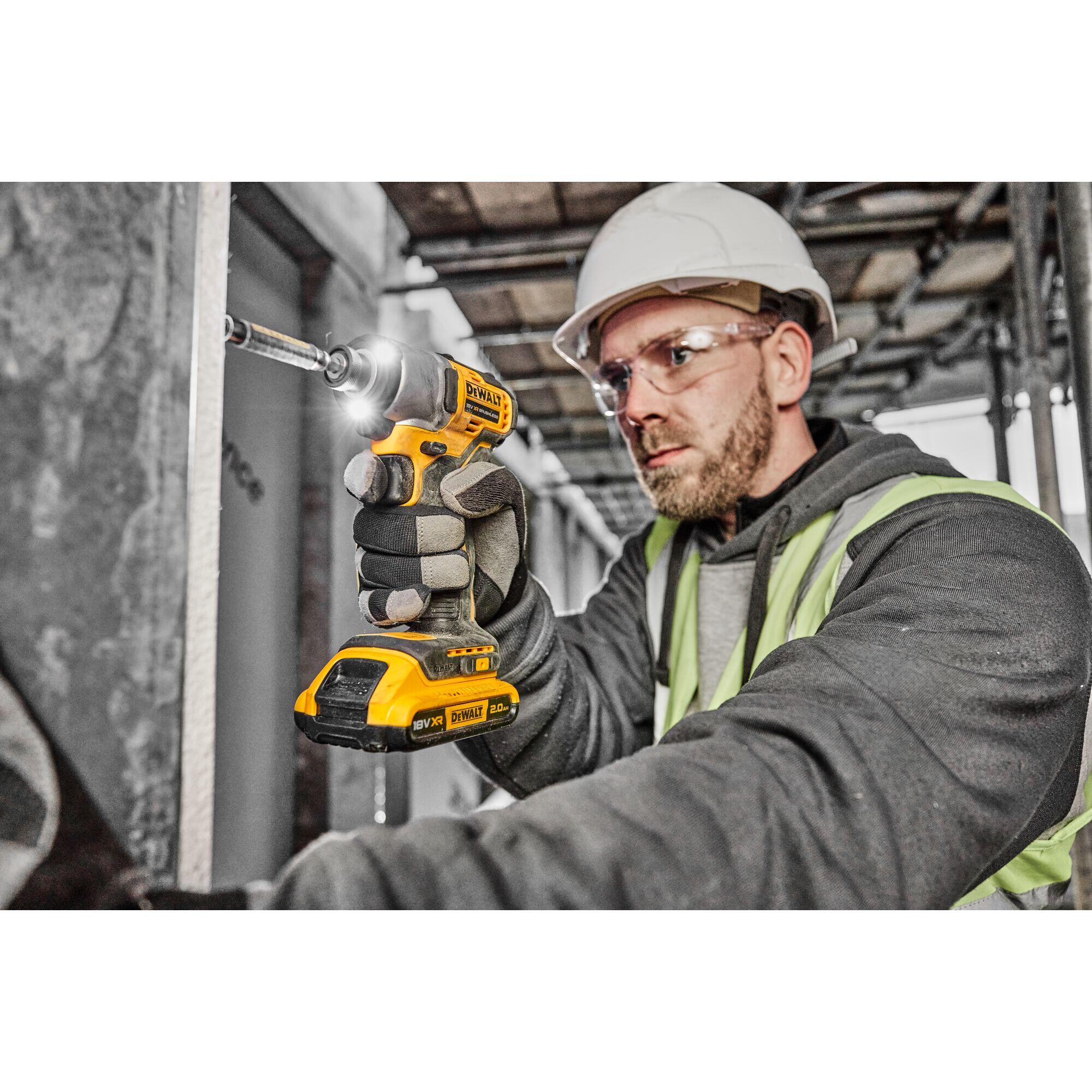 Visseuse choc dewalt DCF840 Dcf840d2t-qw puissance confort éclairage serrage newton - 0