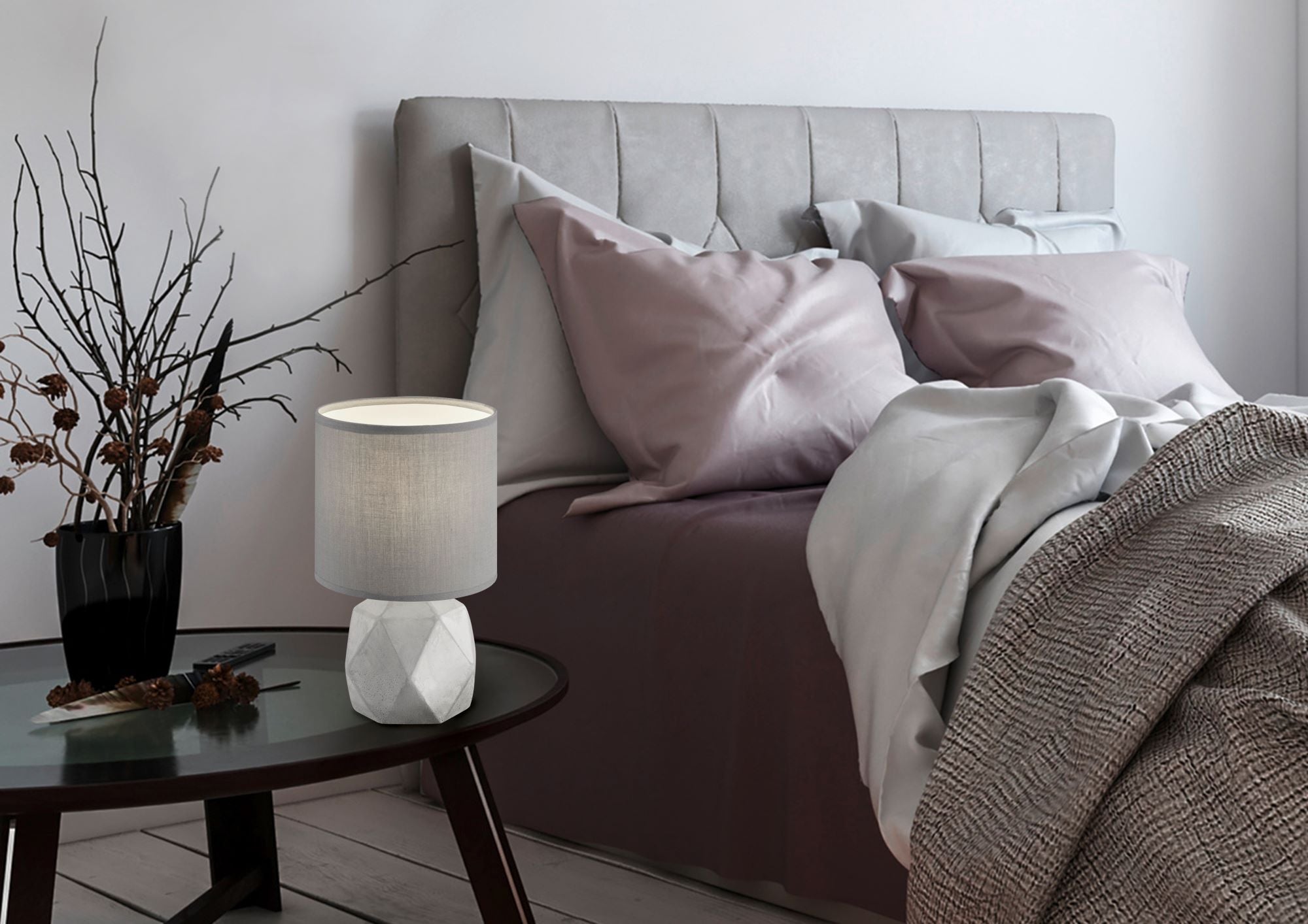 l-mpara-de-sobremesa-pike-1l-e14-beige-leroy-merlin