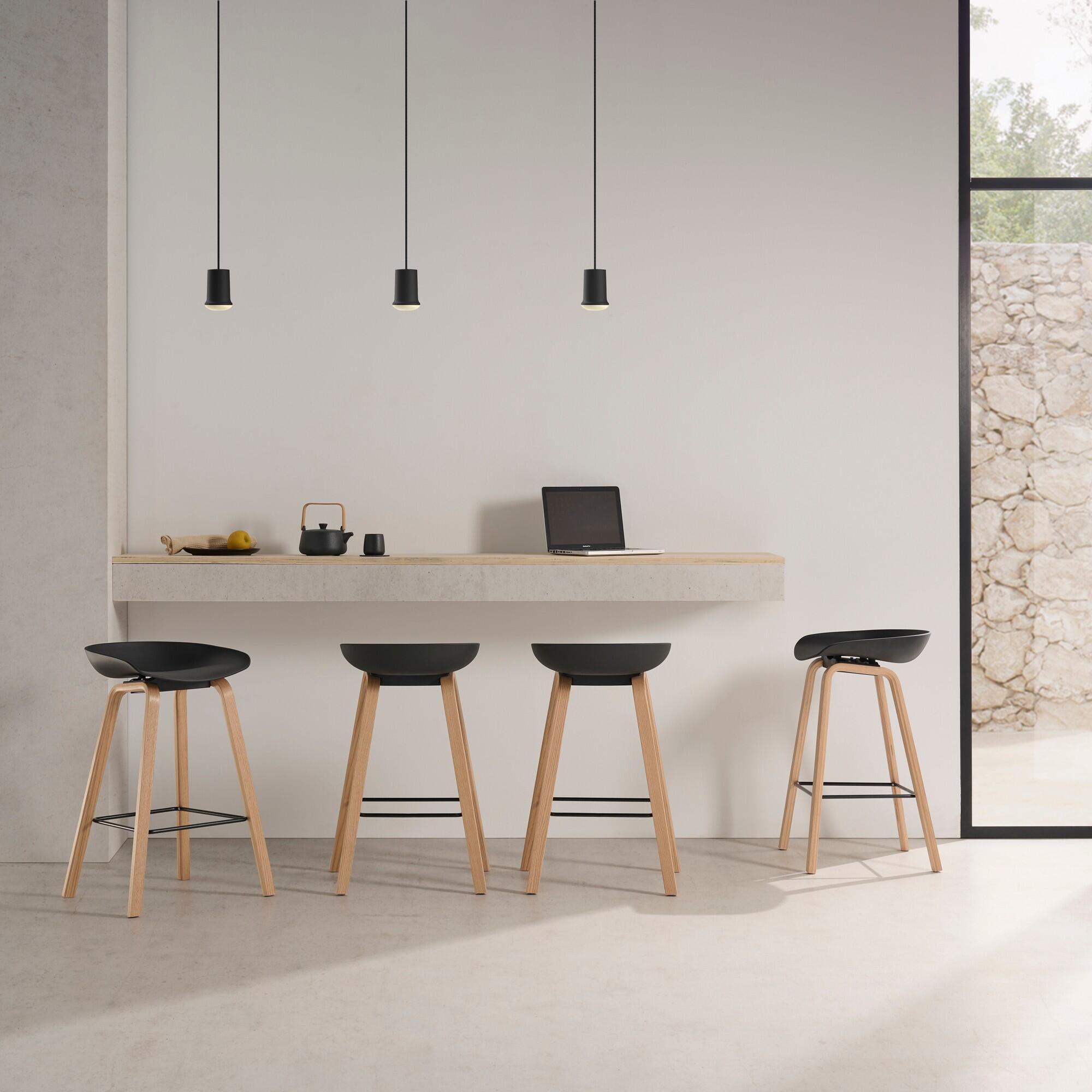 Pack x2 taburetesTurin armazón roble natural asiento negro - 3