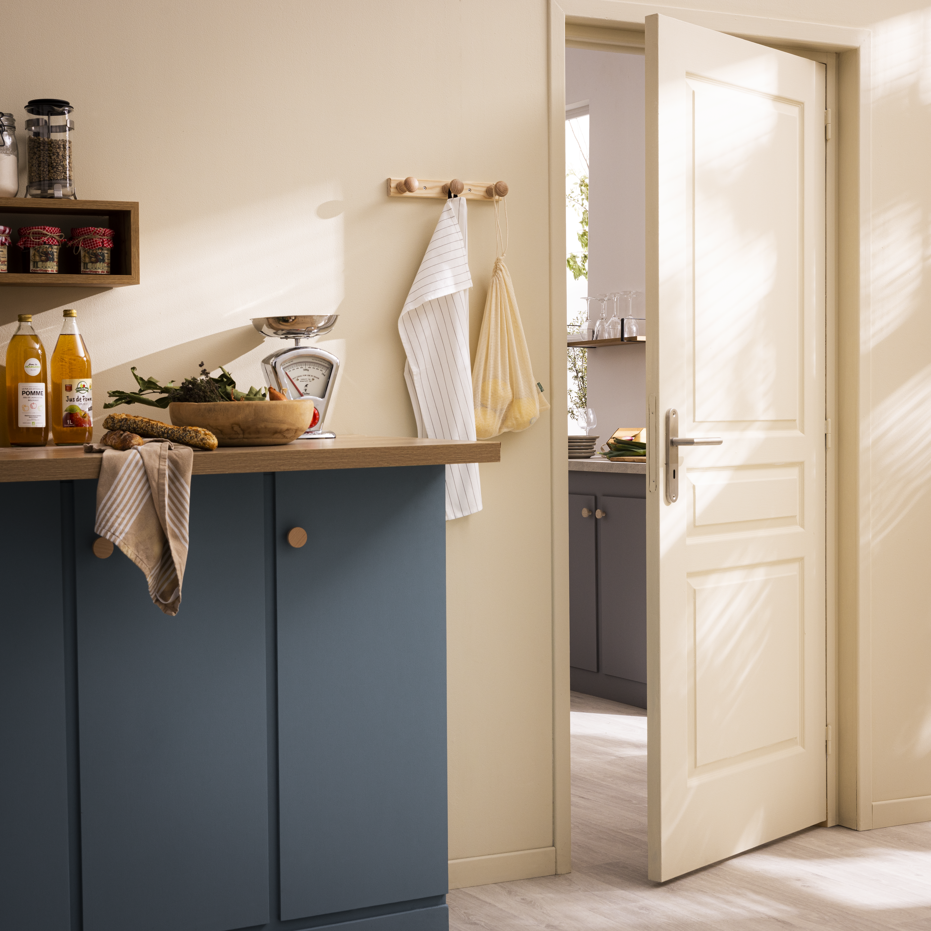 Perchero de pared para atornillar Olga pino bruto con 3 ganchos - 3