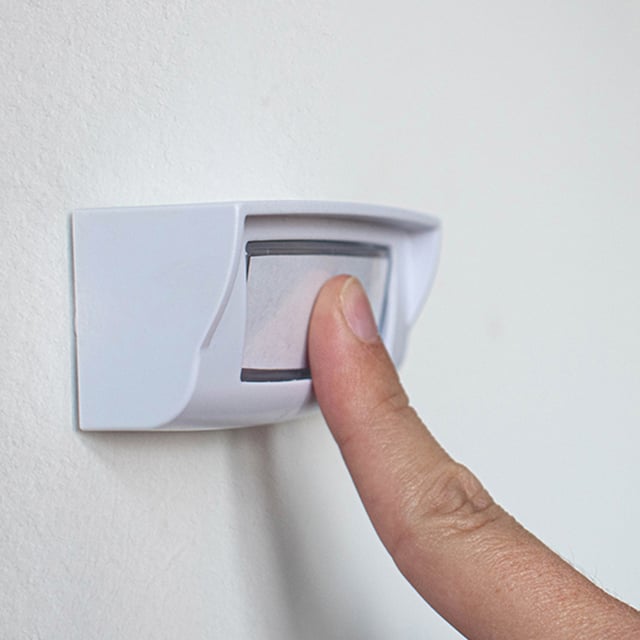 Bouton de sonnette filaire SCS SENTINEL, blanc