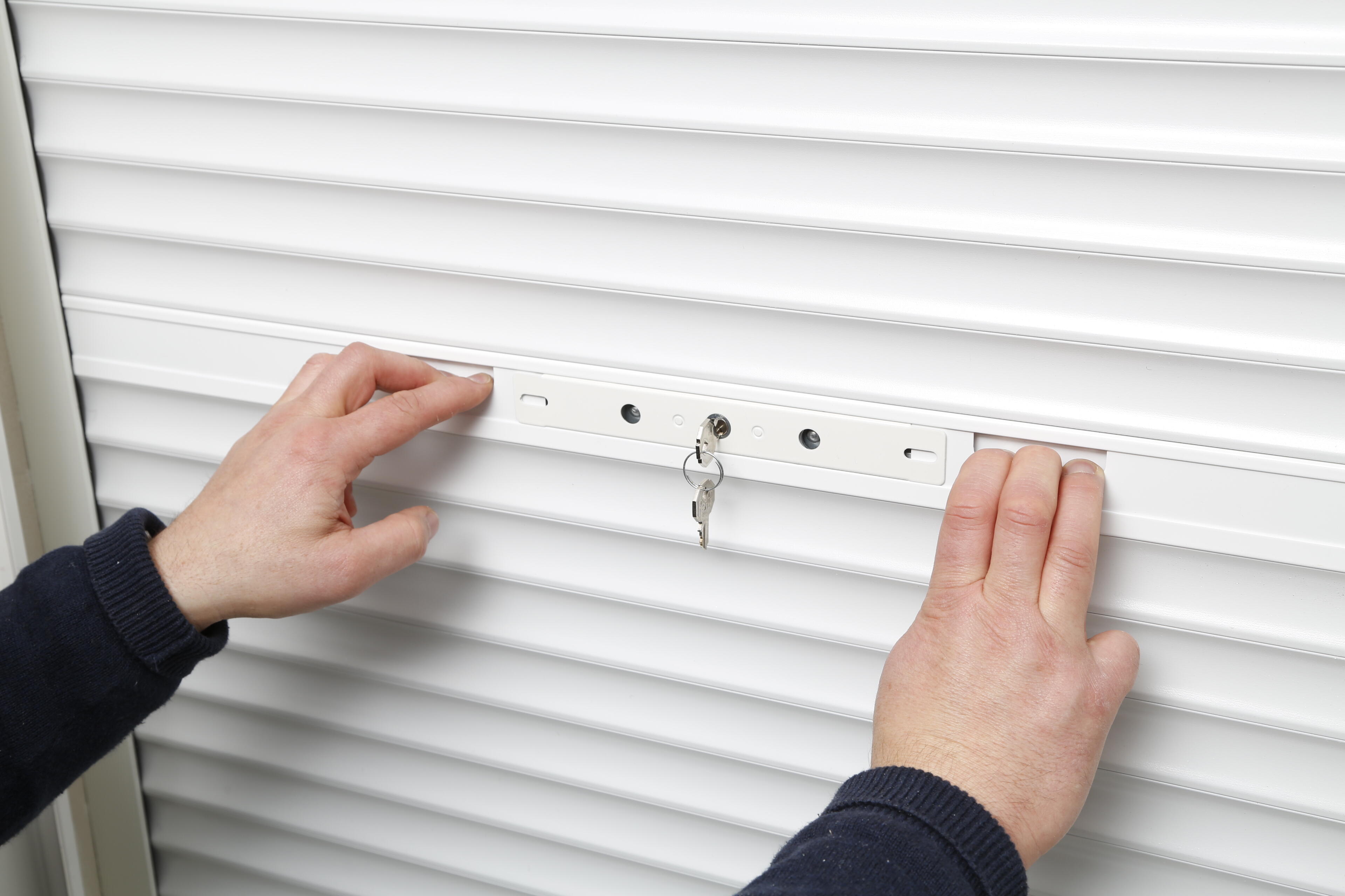 VOLET ROULANT A TIRAGE DIRECT EN ALUMINIUM BLANC H220XL100CM - 2