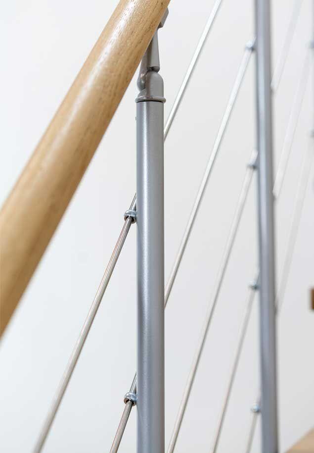 Rampe d'escalier chêne vernis gris perle style6 15 marches - 4