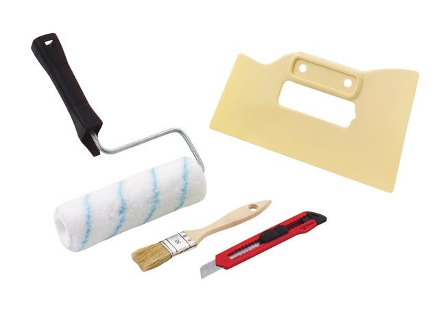 Lot application toile de verre : 1 cutter 12 mm + 1 spatule à maroufler + 1 rouleau + 1 pinceau plat