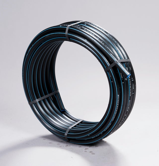 Tuyau polyéthylène trait bleu Diam. 25 mm en couronne Long.25 m