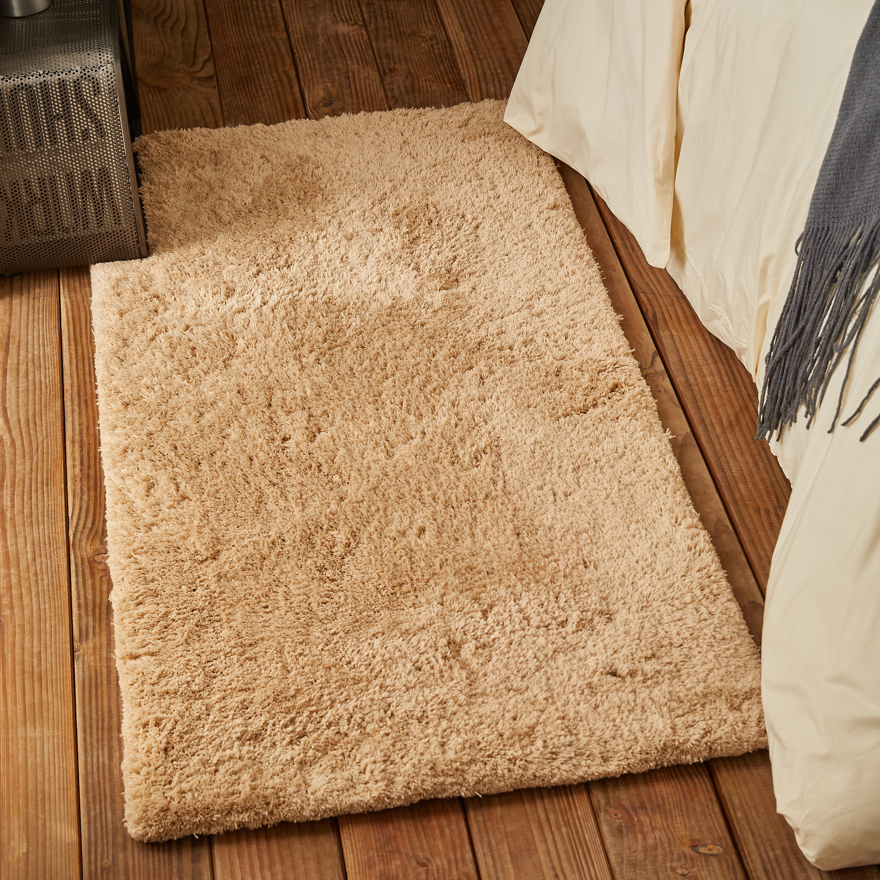 Alfombra pie de cama poliéster Talka 60x120cm pelo largo INSPIRE beige trench - 9