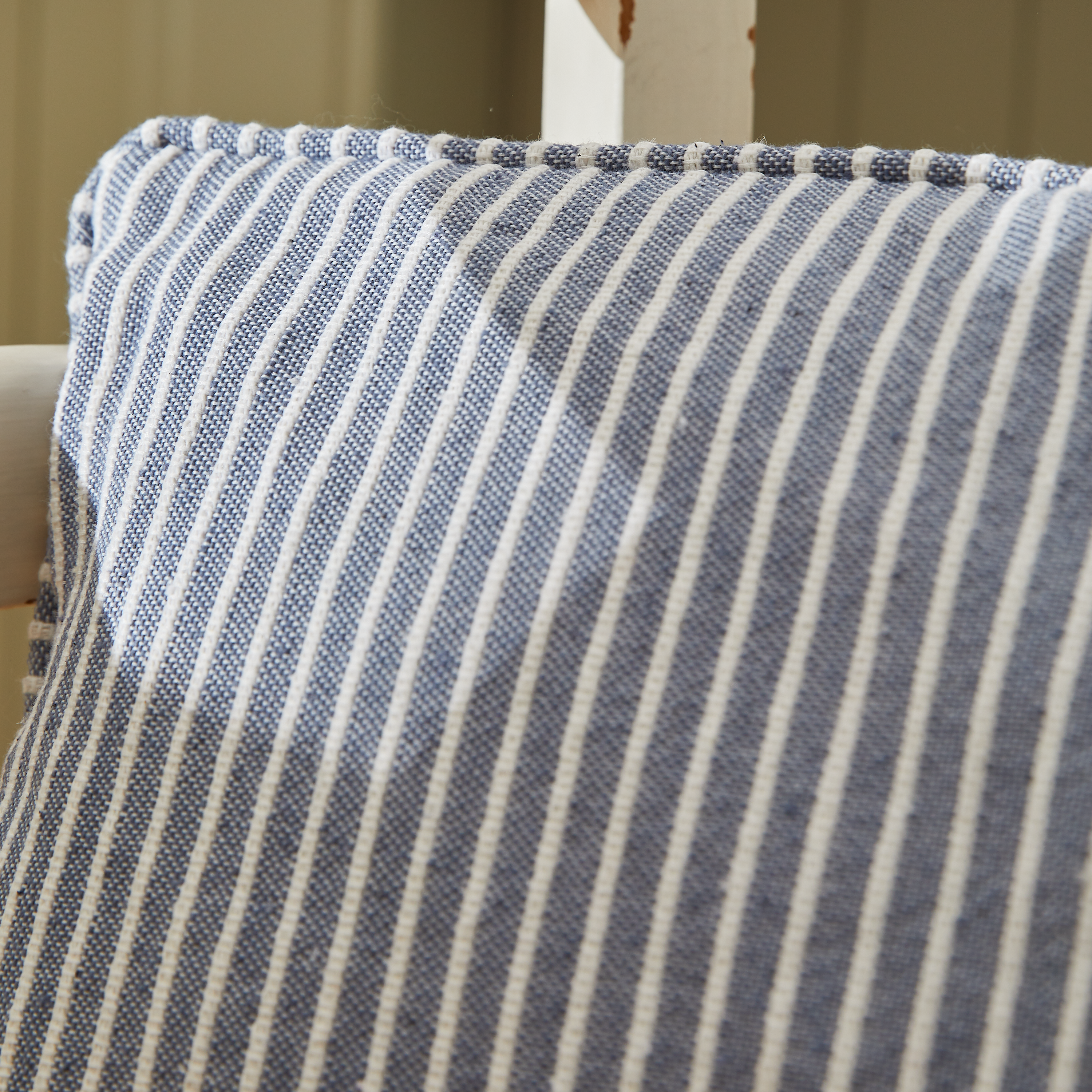 Poszewka na poduszkę Benisa niebieska 50 x 30 cm Inspire - 7