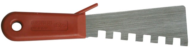 Spatule à plinthes 