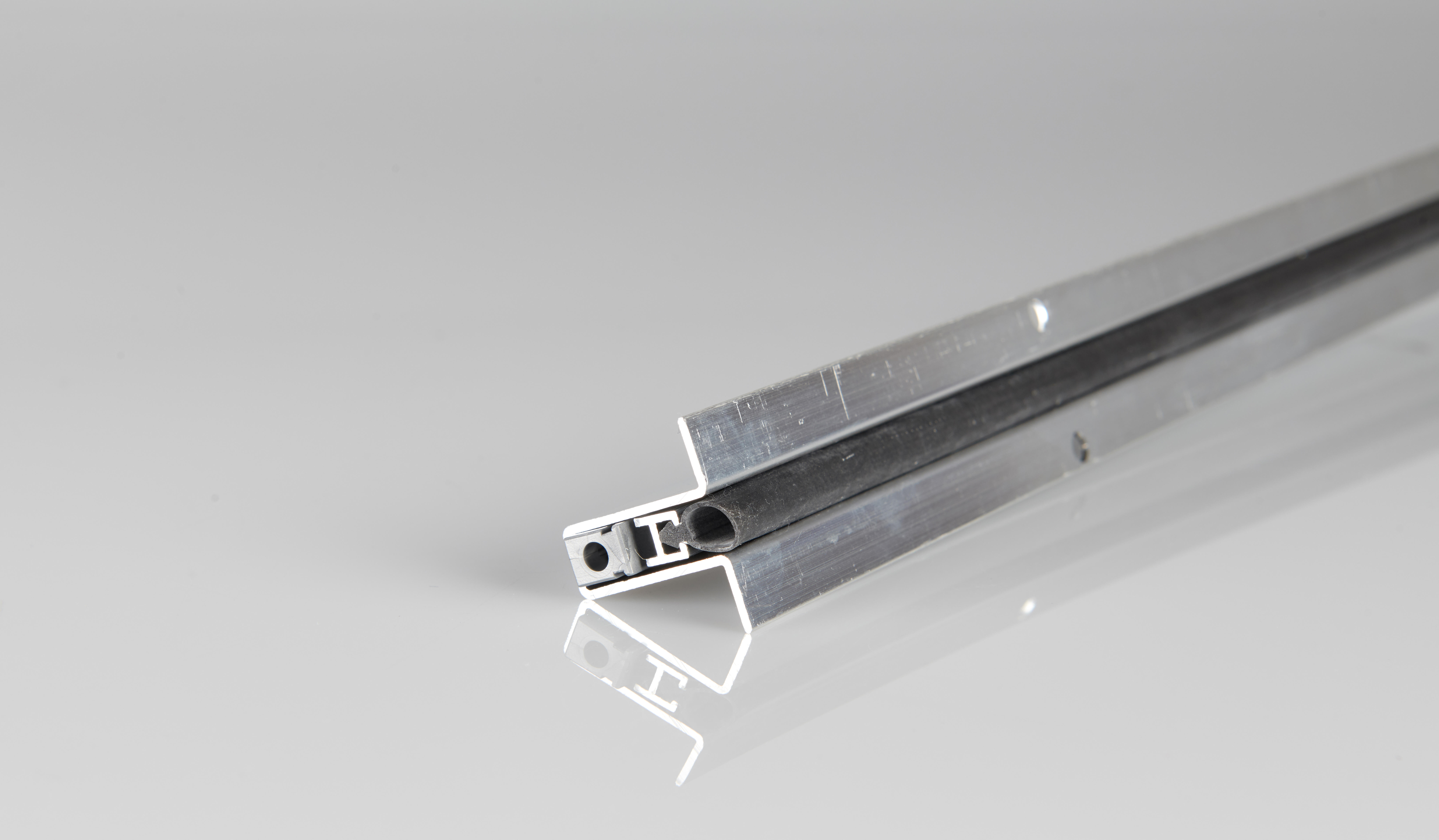 PLINTHE AUTOMATIQUE POUR PORTE 73 CM ELLEN - 2