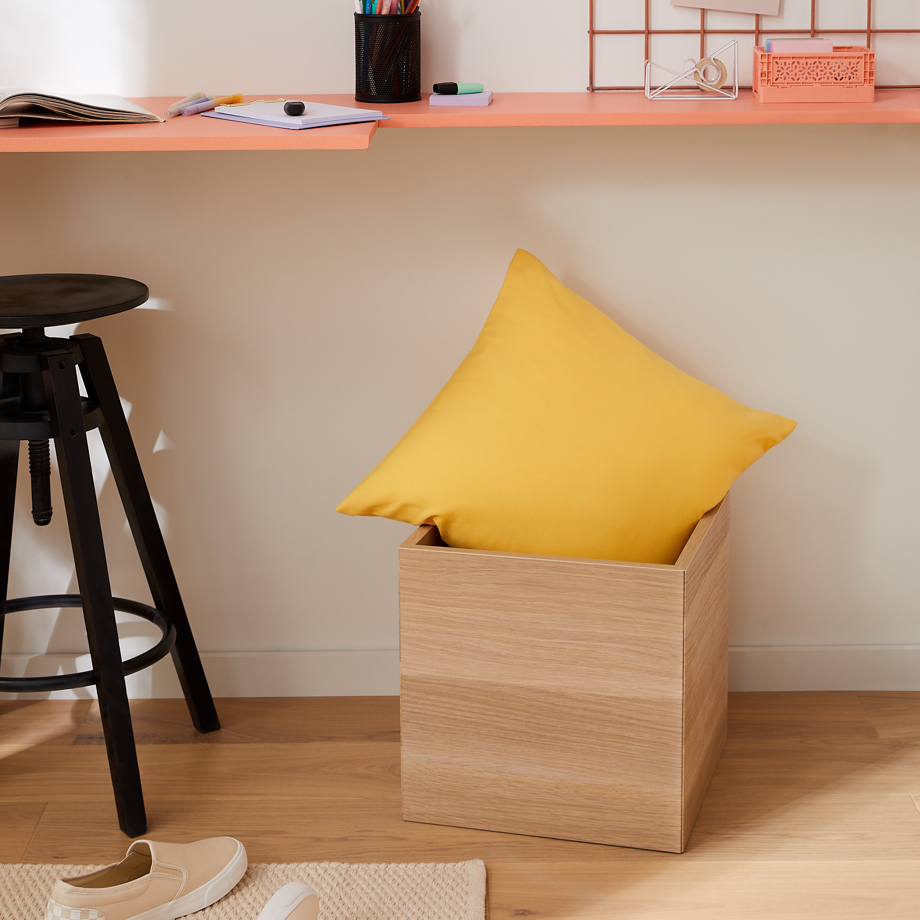 Funda de cojín cuadrada Pharell algodón poliéster liso amarillo banana doble cara overlock y cosido con cremallera INSPIRE 60 x 60 cm - 3