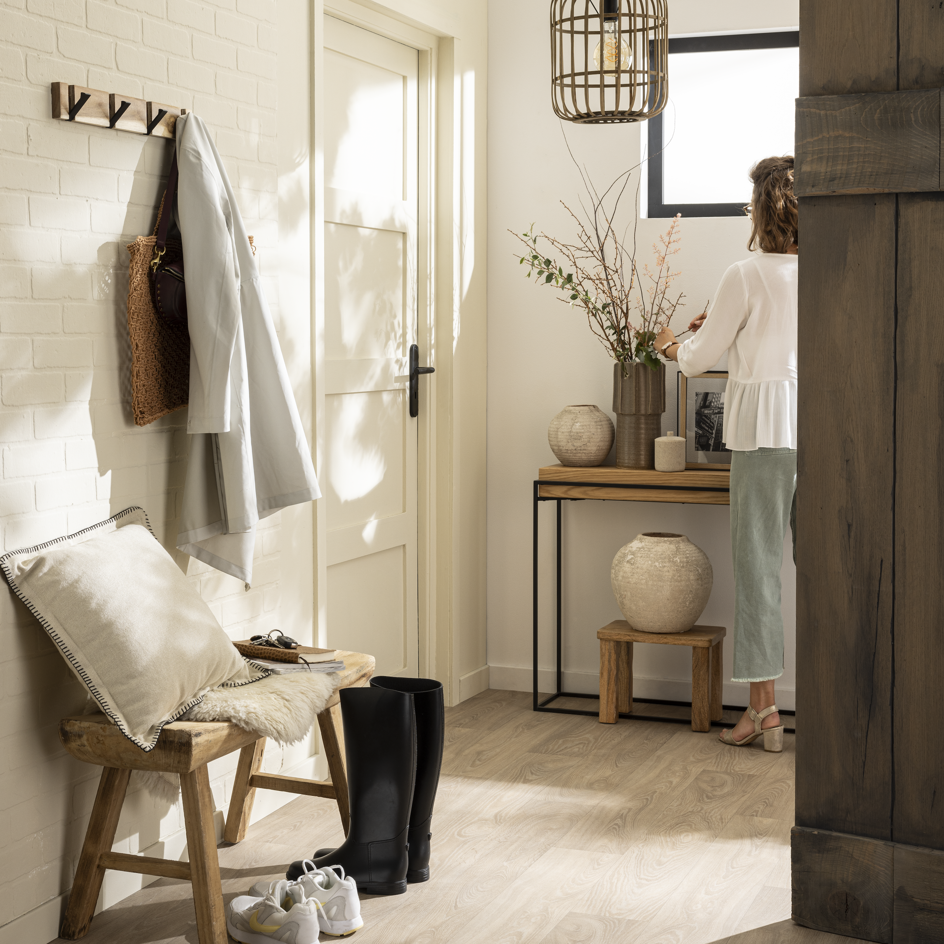 Perchero de pared SPACEO en madera negro con 4 ganchos - 6