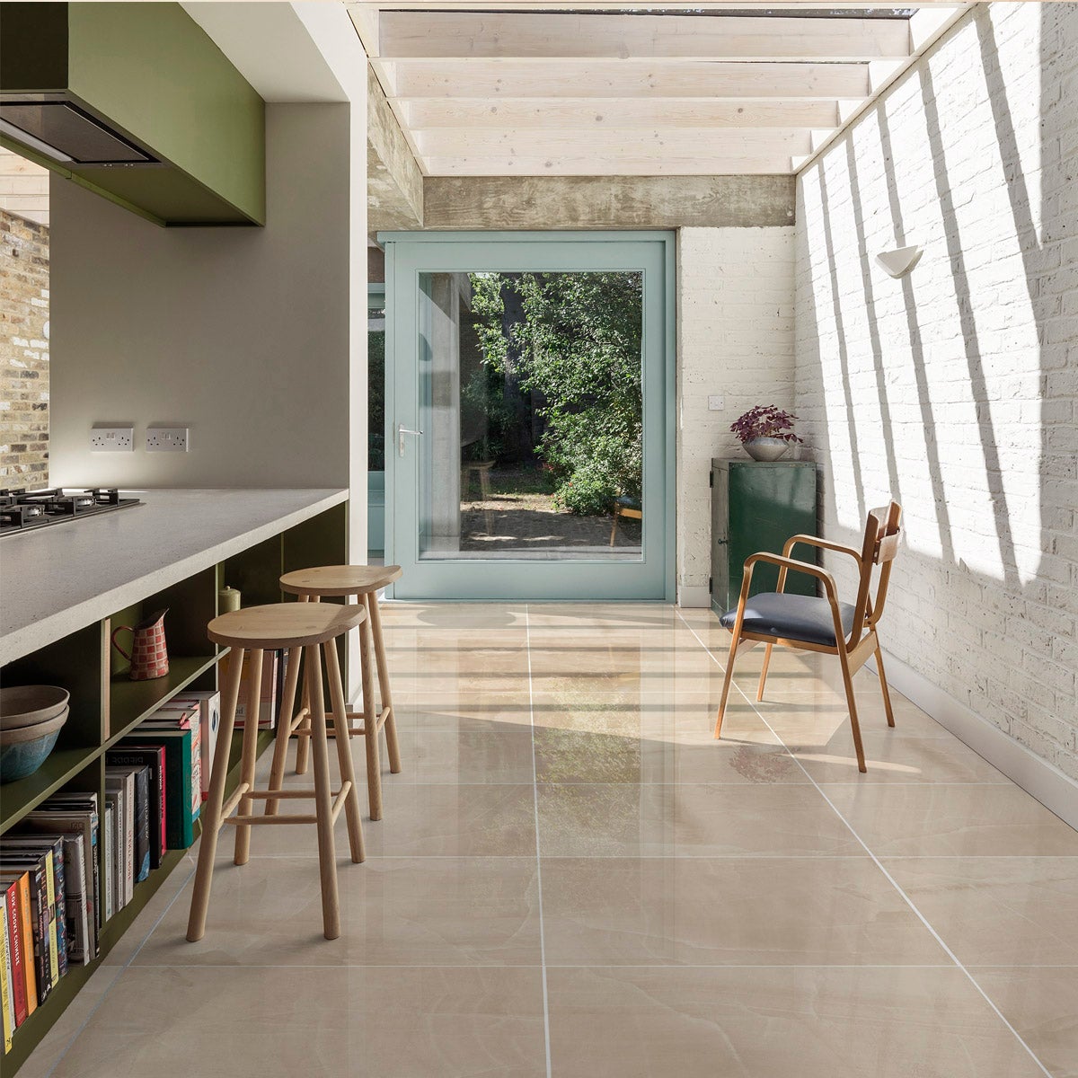Piastrella da pavimento e rivestimento interno in gres porcellanato 79.5 x 79.5 cm rettificato smaltato beige lucido Agata traffico intenso (pei 4/5) Sp. 9 mm 1.26 mq - 2