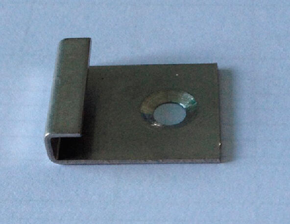 Sachet de 20 clips départ pour lame de terrasse composite