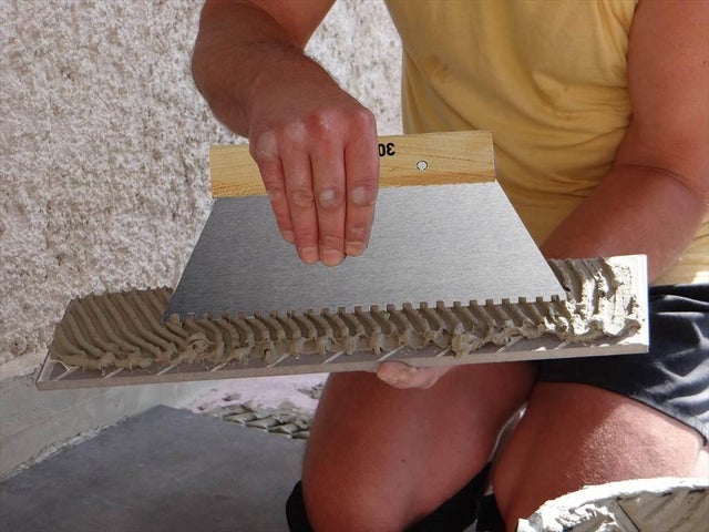 Couteau à colle Long.30 cm dent 